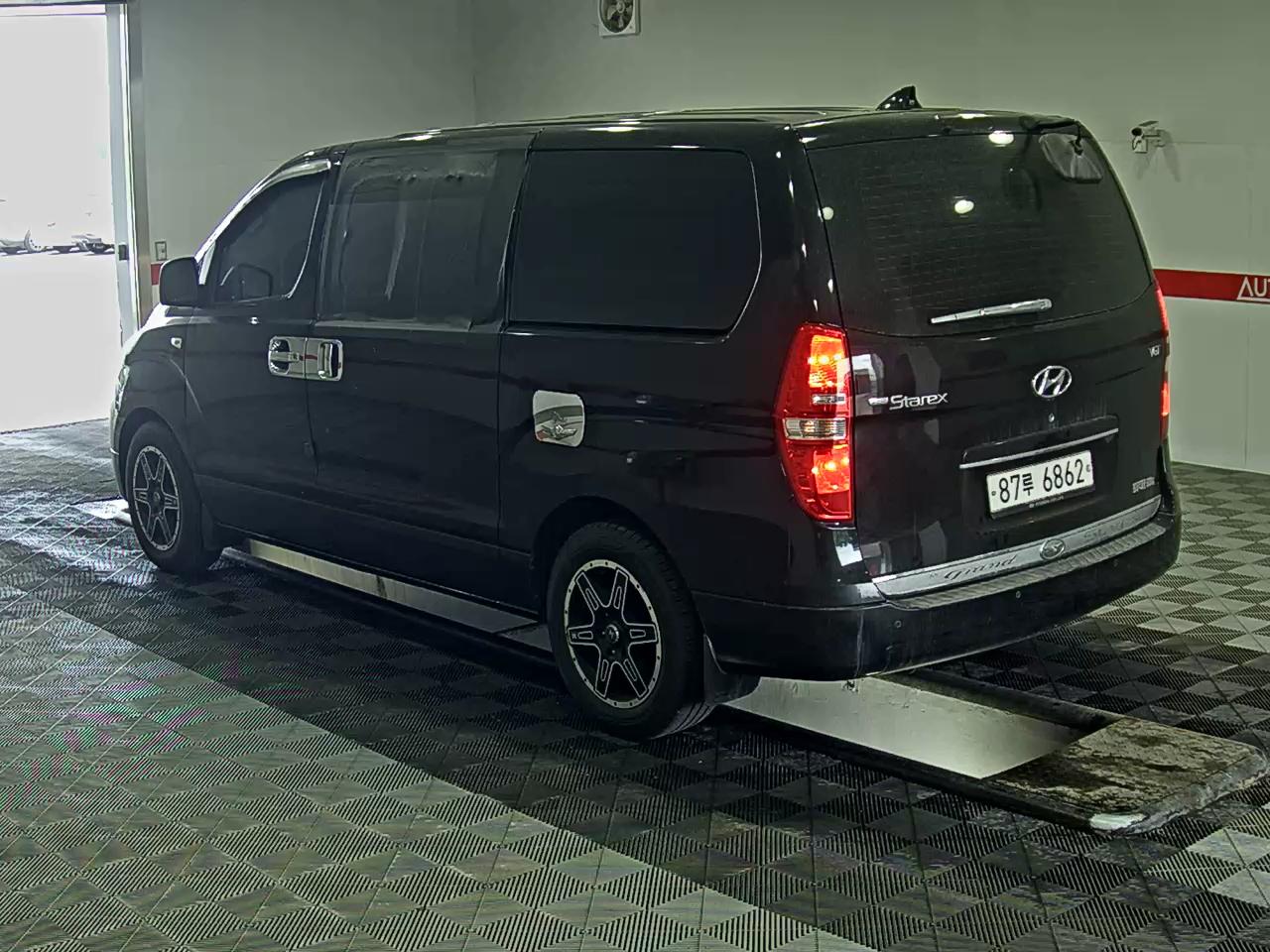Hyundai Grand Starex 2018 - Image 5