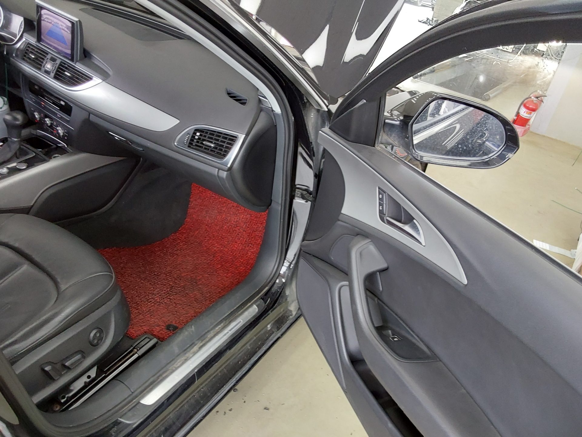 Audi A6 2013 - Image 13