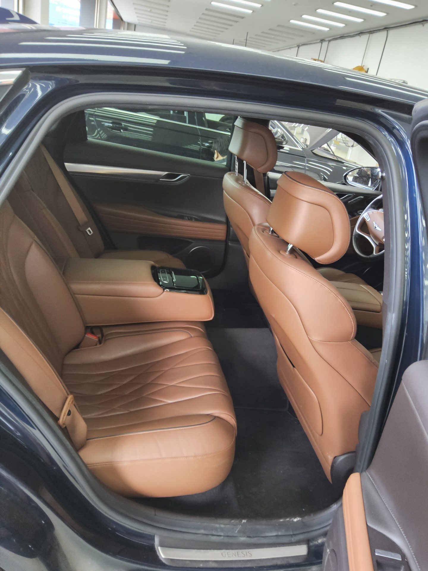 2021 - genesis g80