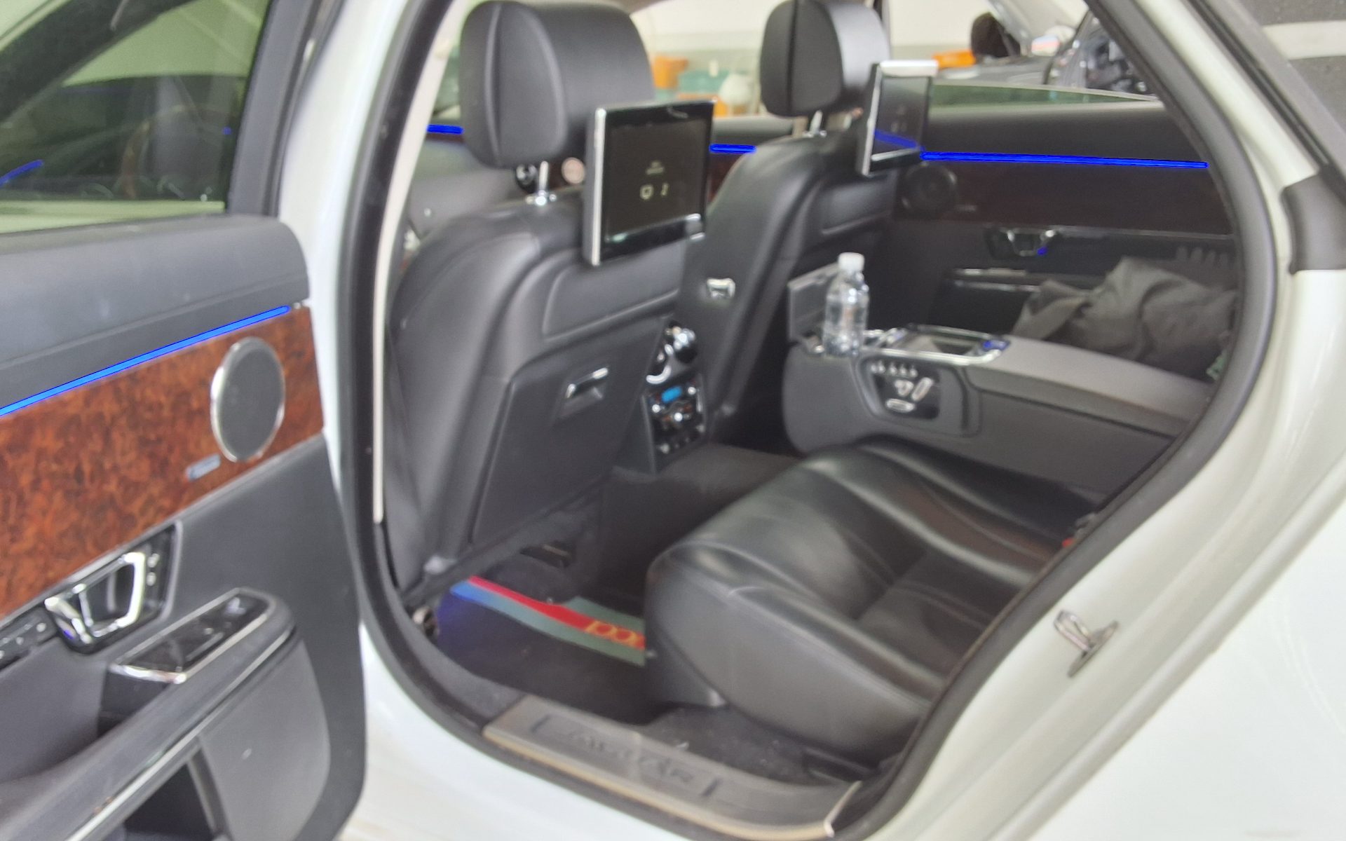 Jaguar Jaguar 2015 - Image 11