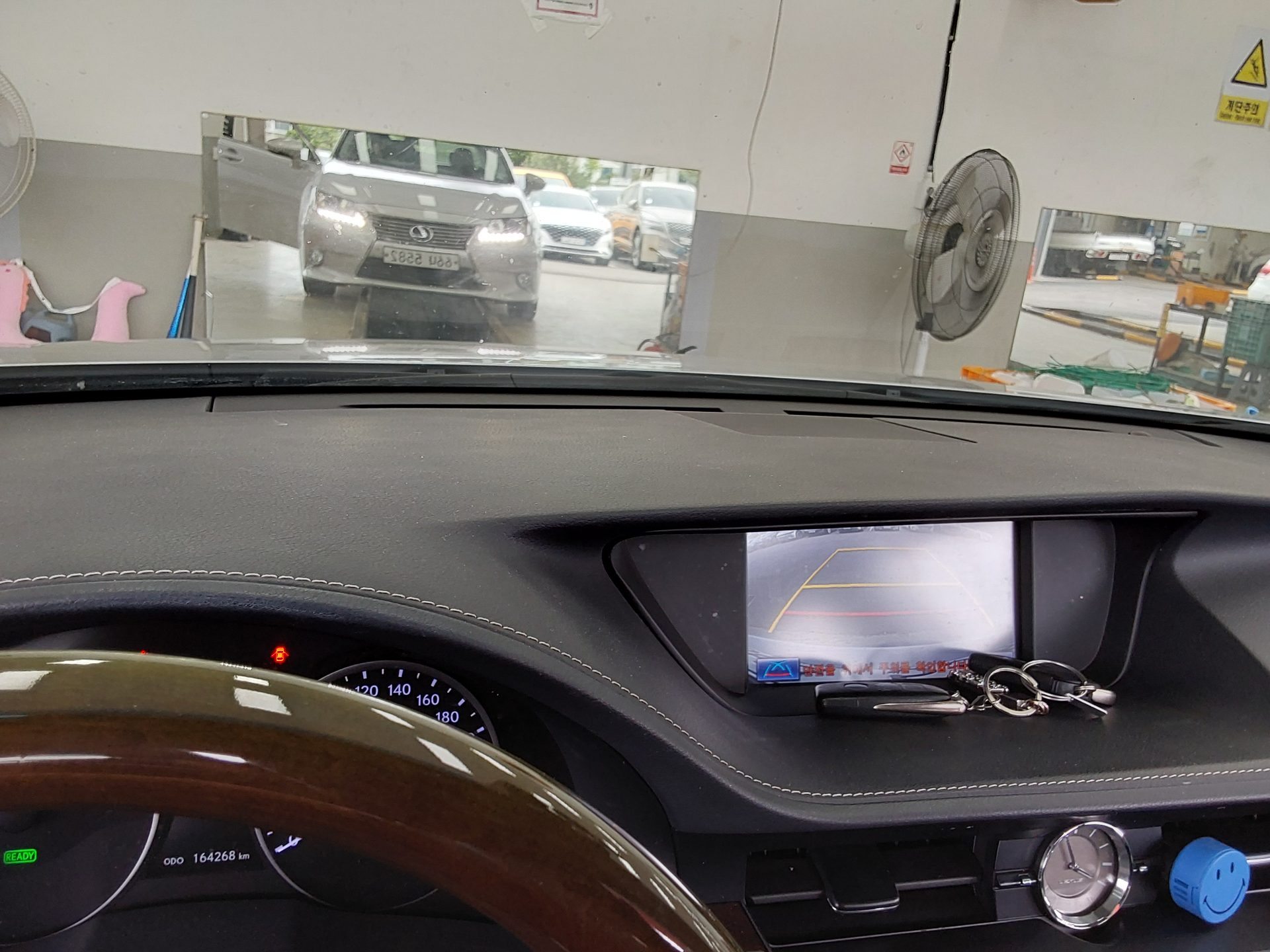 Lexus ES 2013 - Image 18