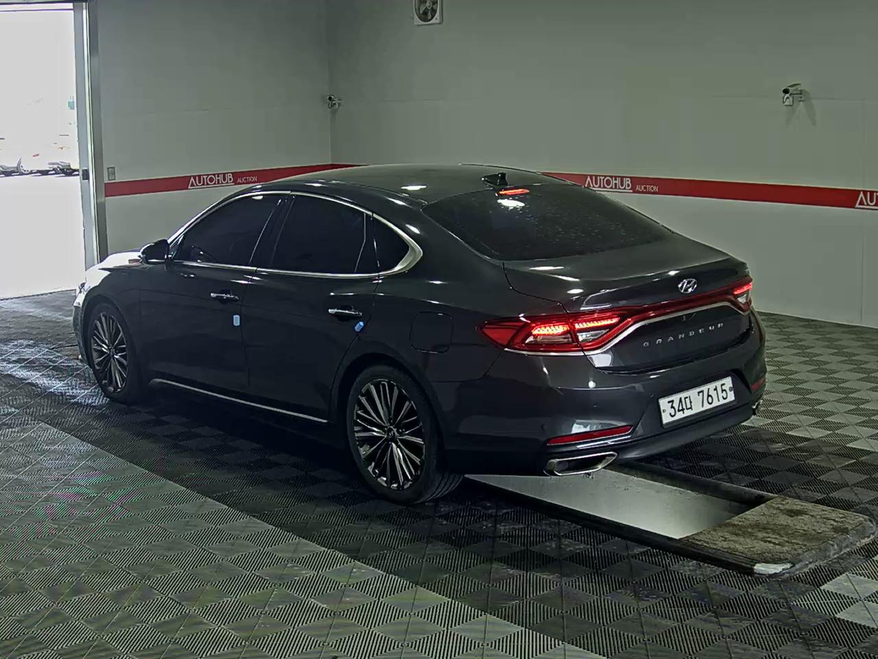 Hyundai Grandeur 2018 - Image 5