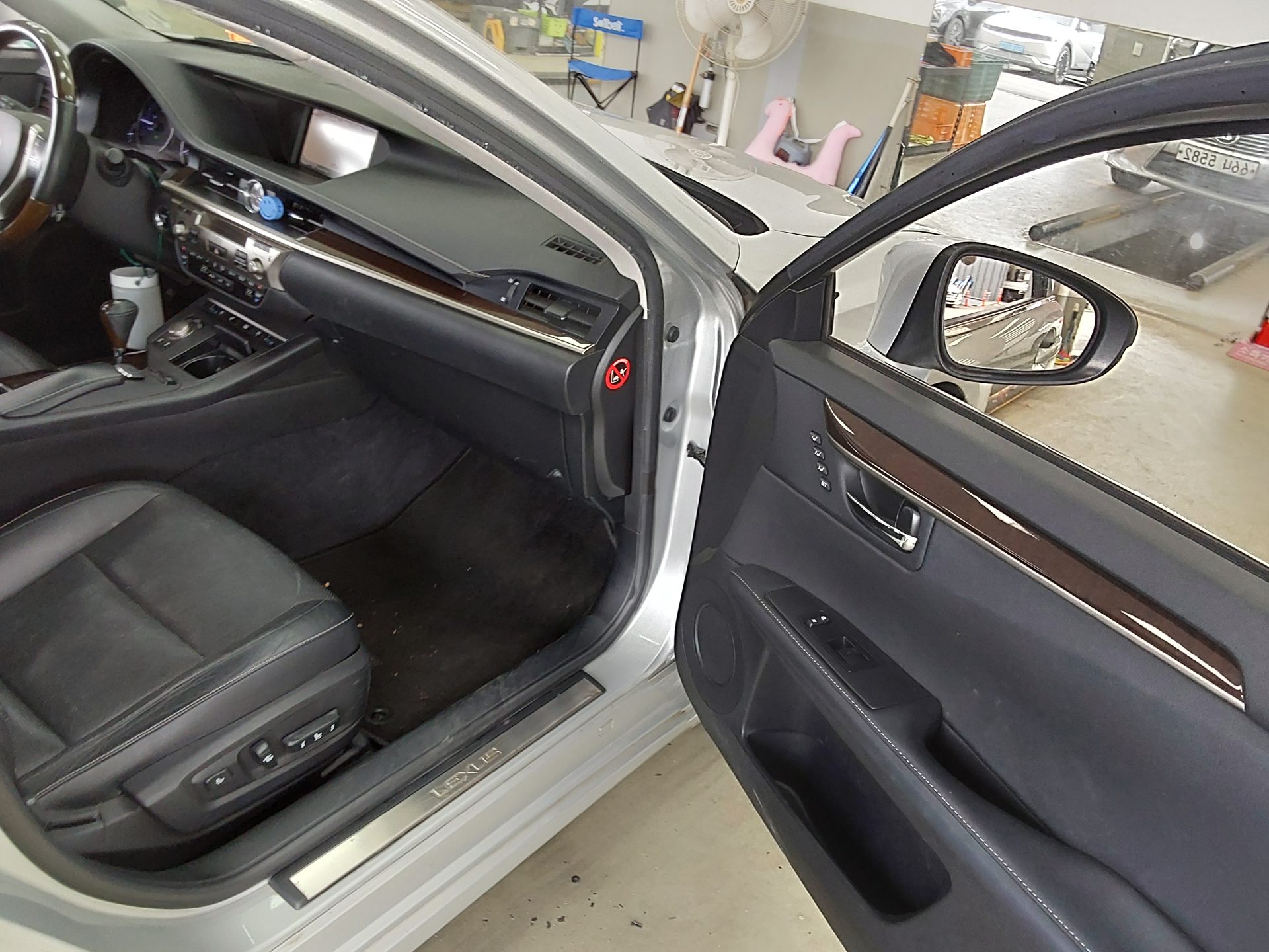 Lexus ES 2013 - Image 14