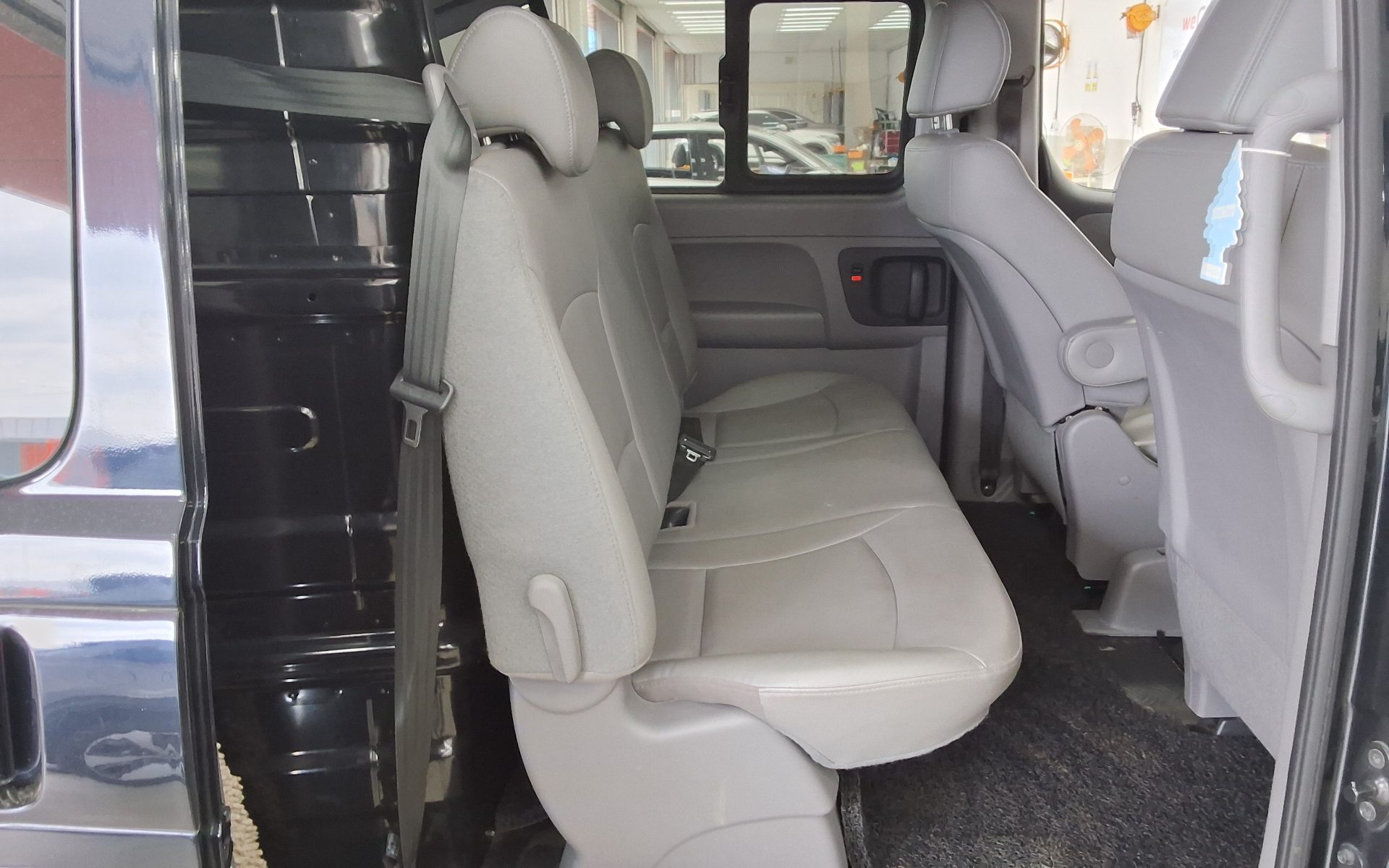 Hyundai Grand Starex 2021 - Image 12