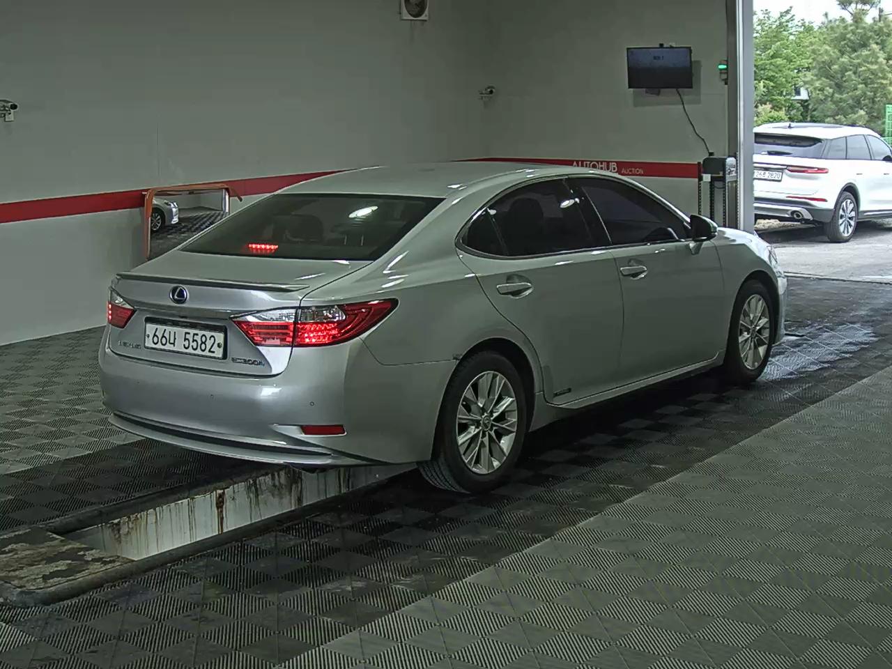 Lexus ES 2013 - Image 4