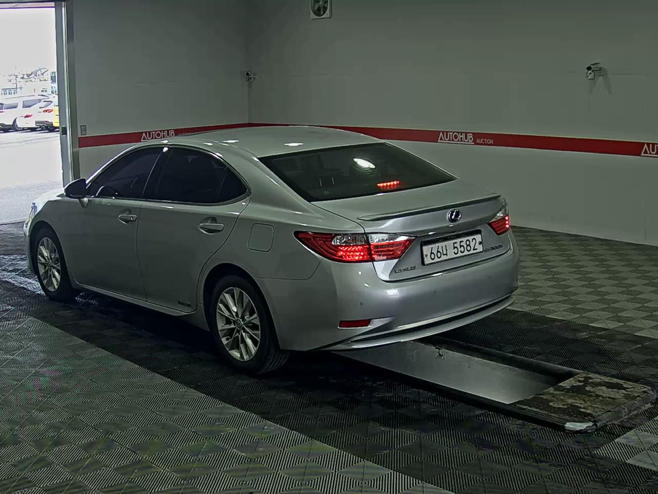 Lexus ES 2013 - Image 5