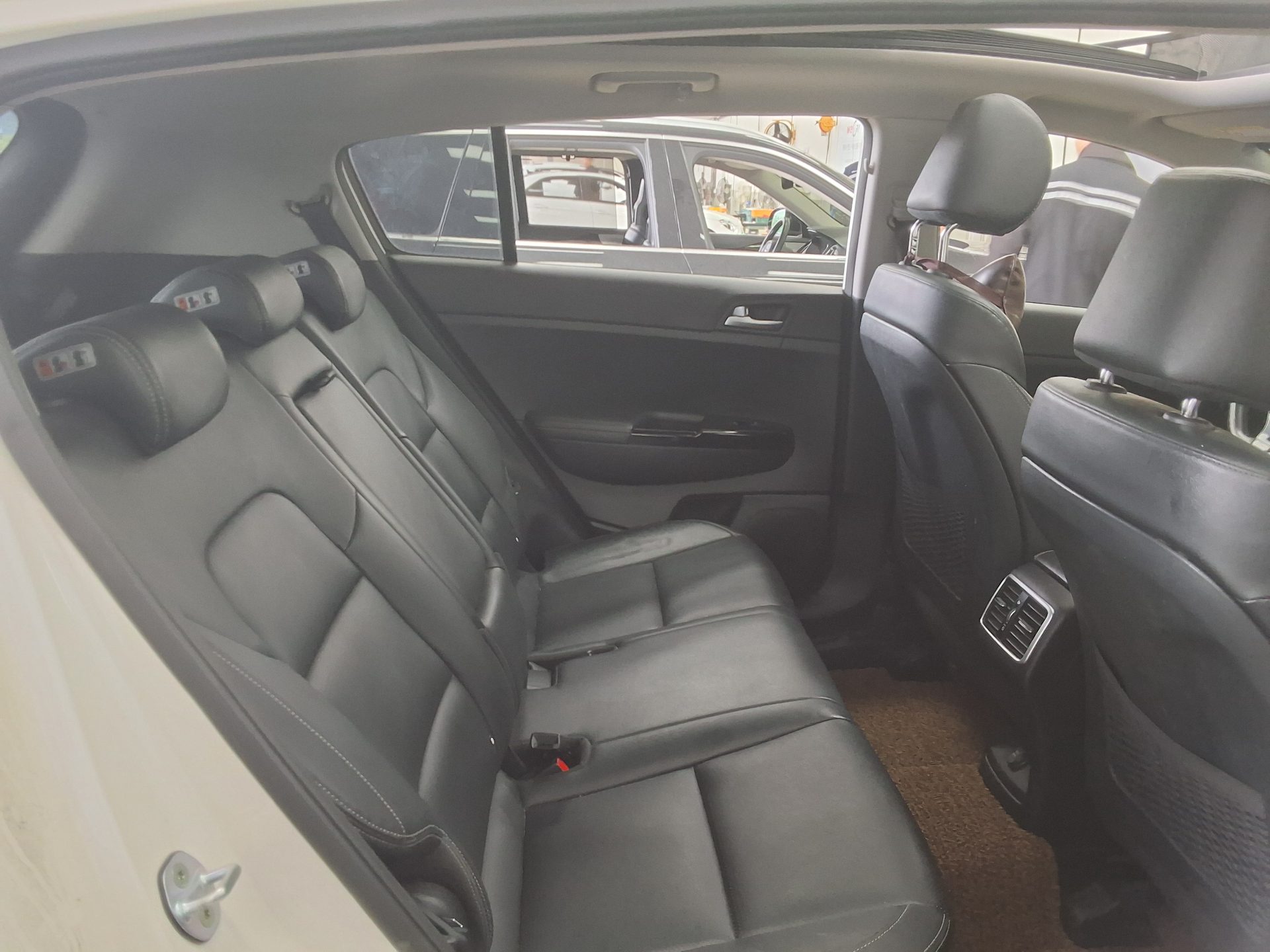 Kia Sportage 2016 - Image 12