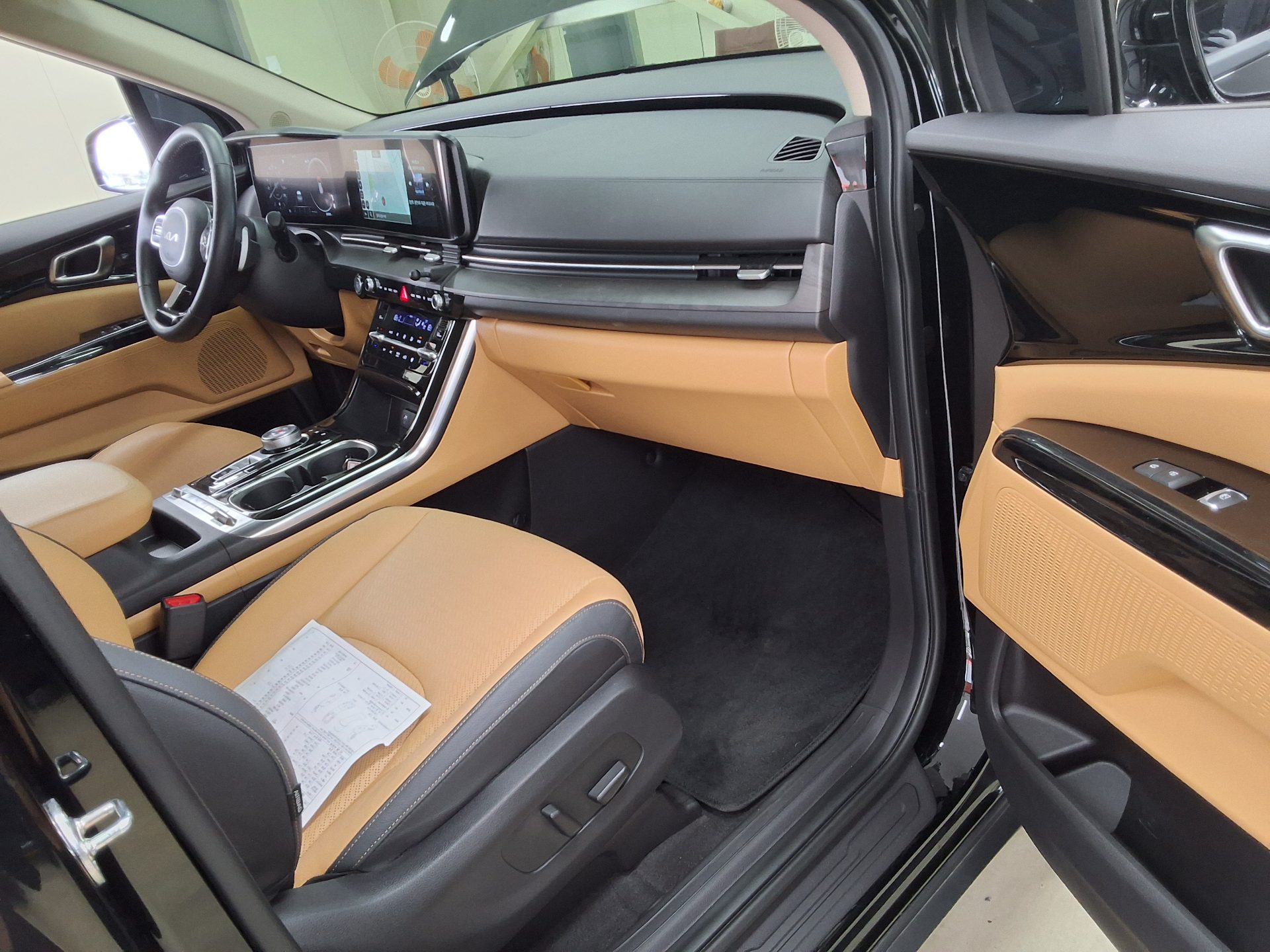 Kia SEDONA 2023 - Image 13