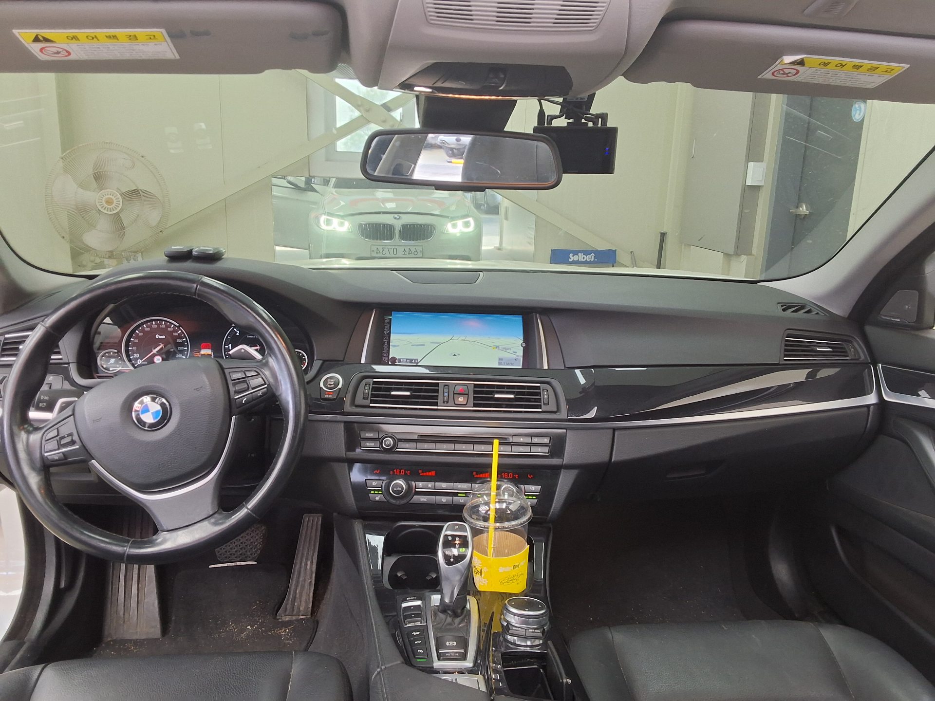 BMW 5 Series 2016 - Image 19