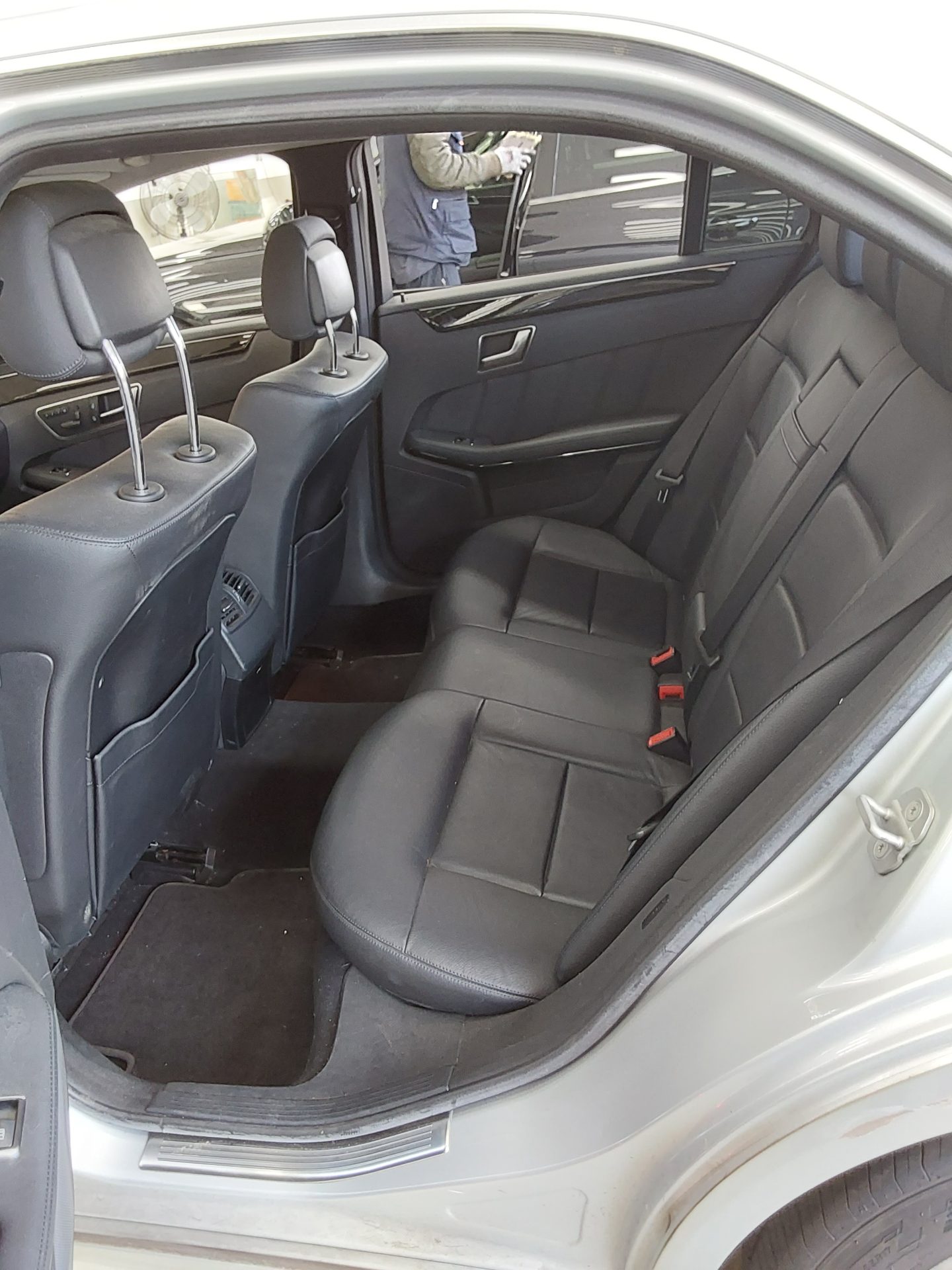 Mercedes-Benz E-Class 2013 - Image 11