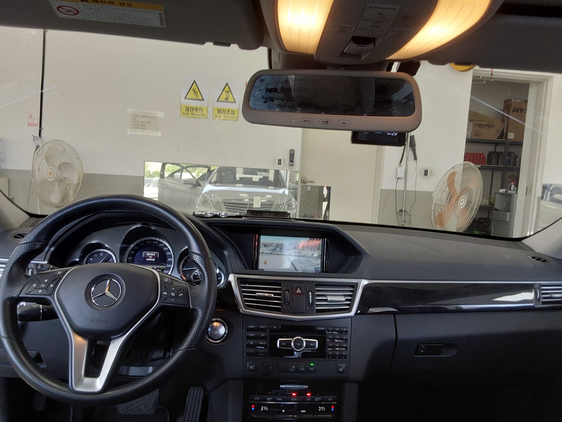Mercedes-Benz E-Class 2013 - Image 10