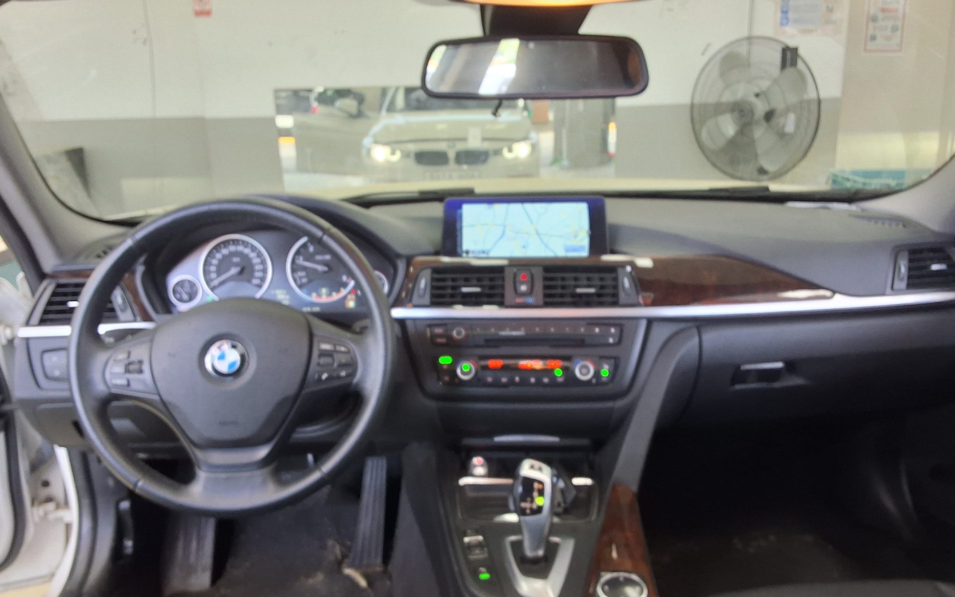 BMW 3 Series 2014 - Image 10