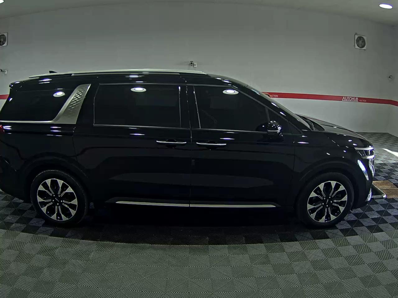 Kia SEDONA 2023 - Image 3