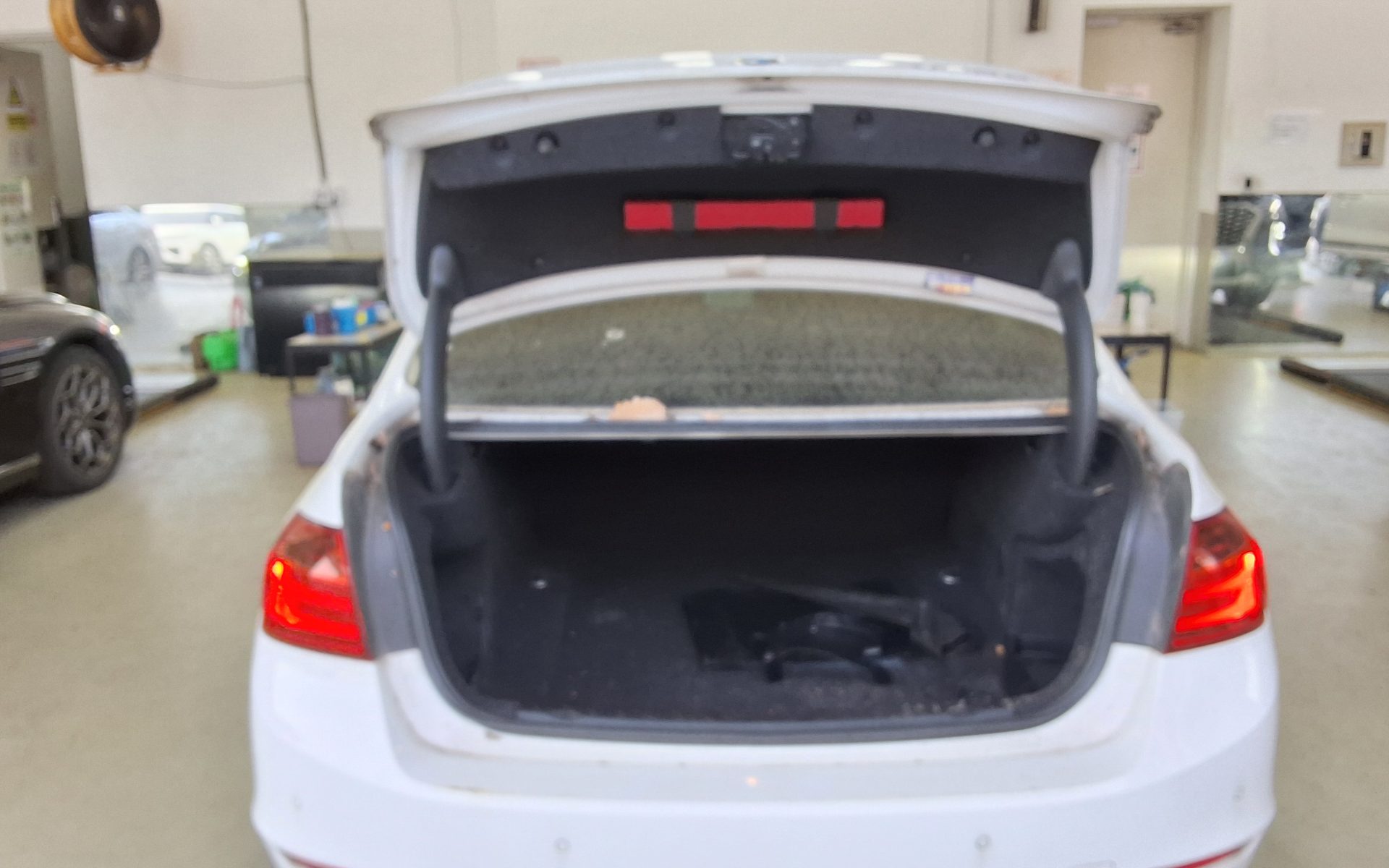 BMW 3 Series 2014 - Image 14