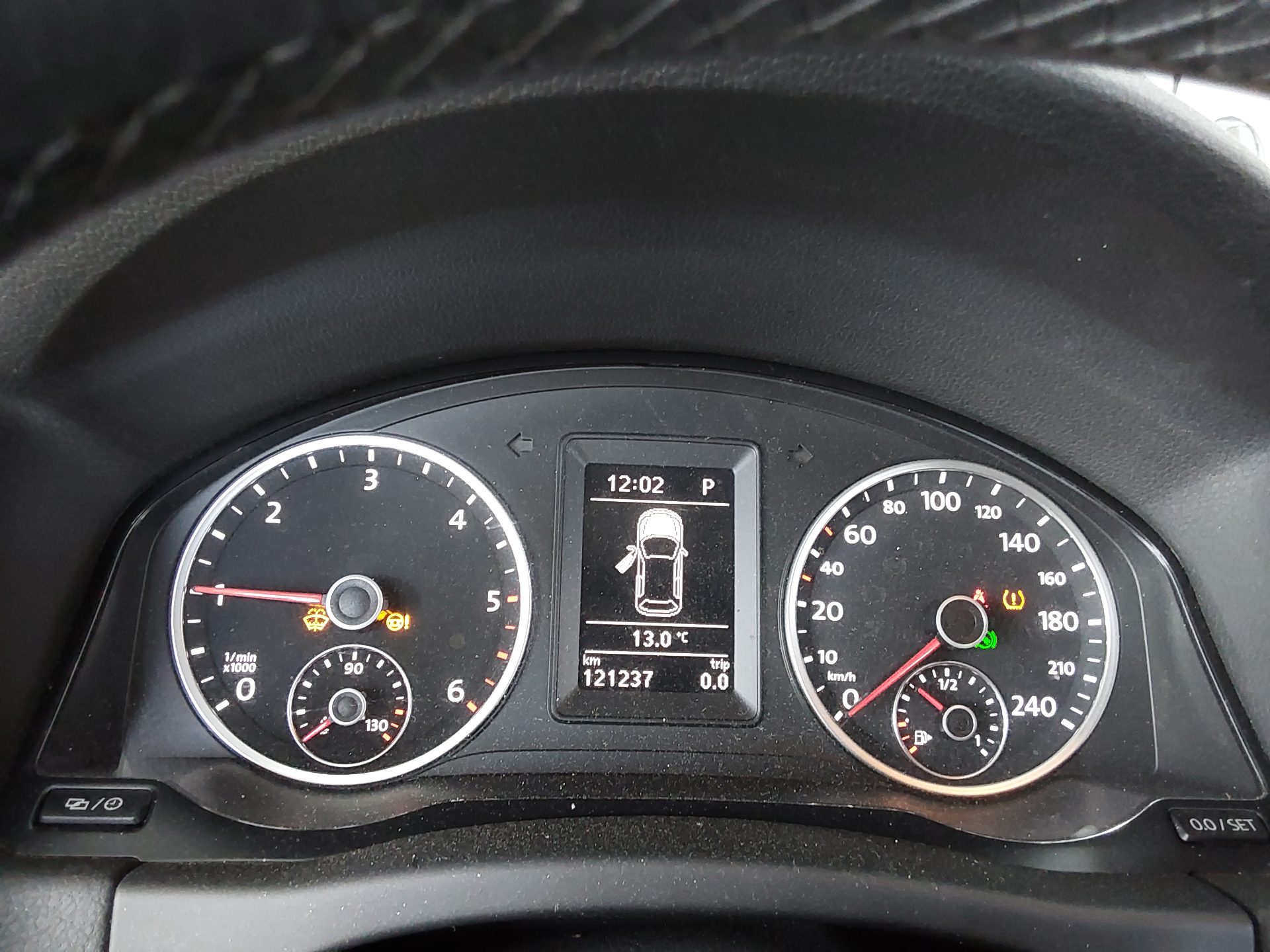 Volkswagen Tiguan 2015 - Image 9