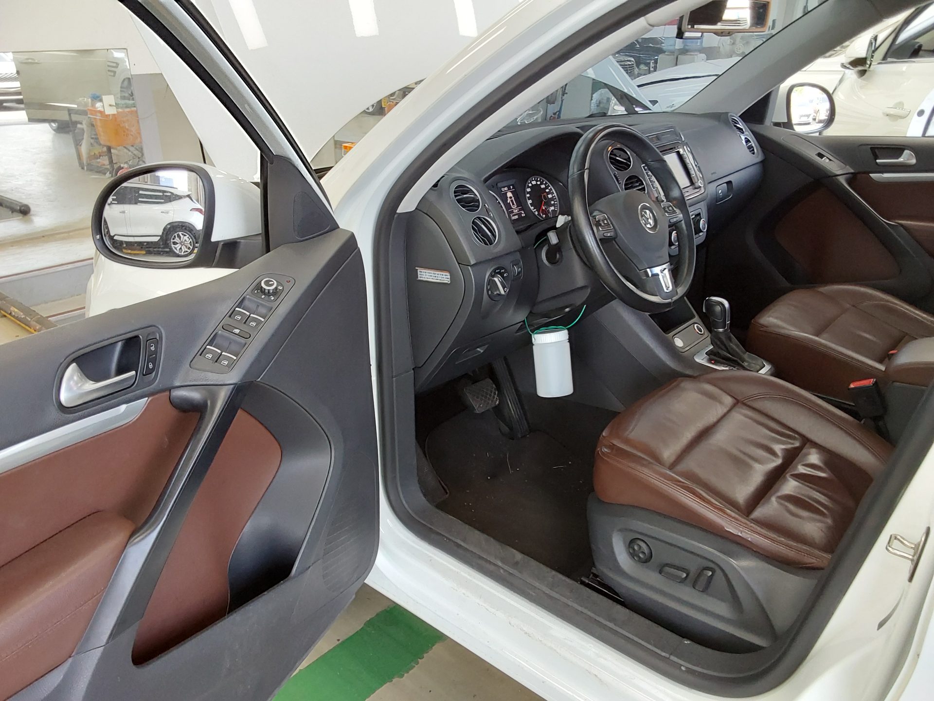 Volkswagen Tiguan 2015 - Image 10