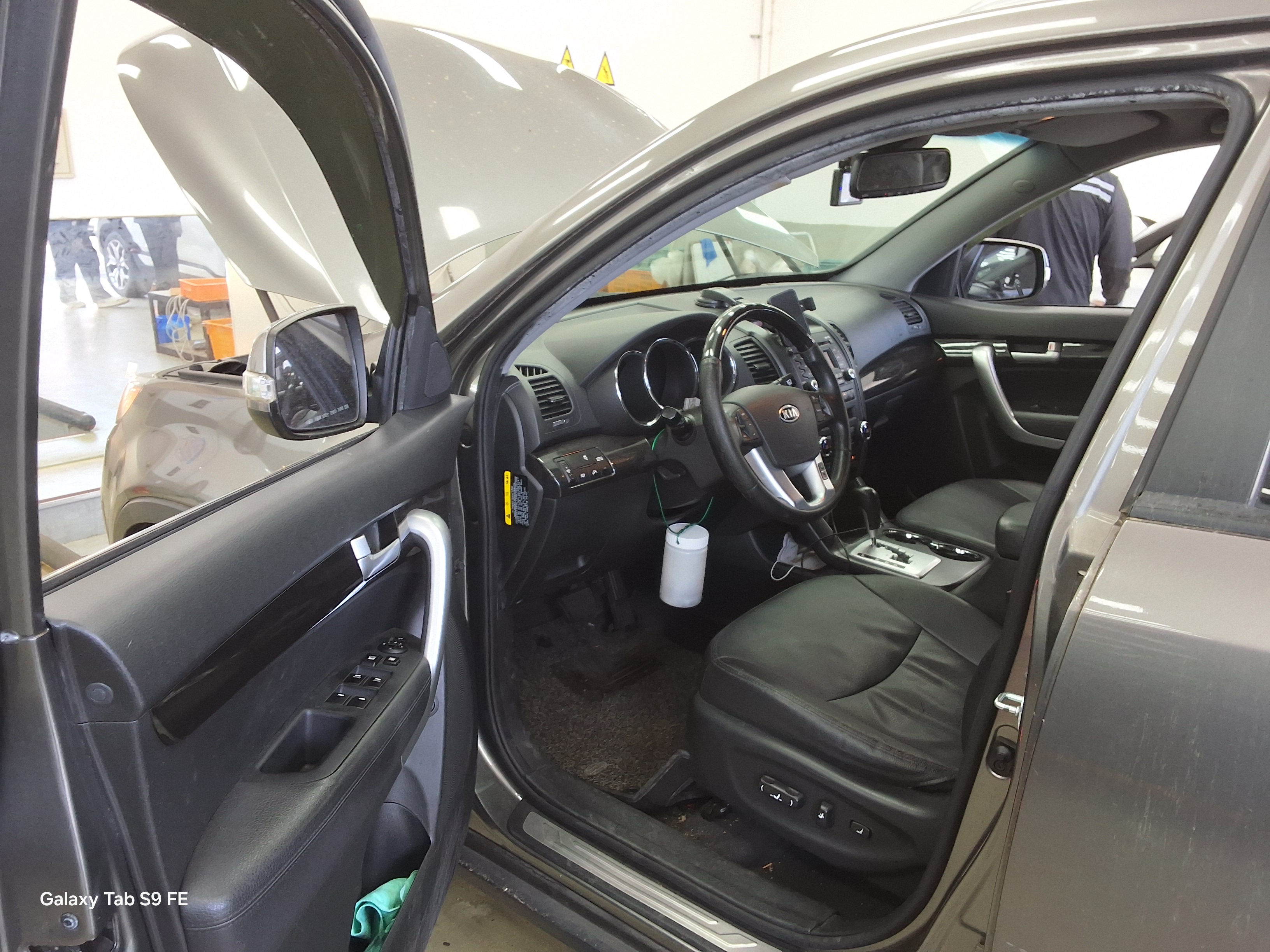 Kia Sorento 2011 - Image 9