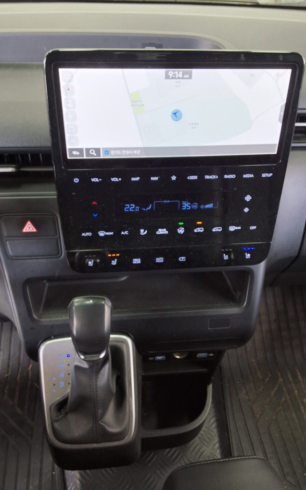 Hyundai Staria 2022 - Image 17