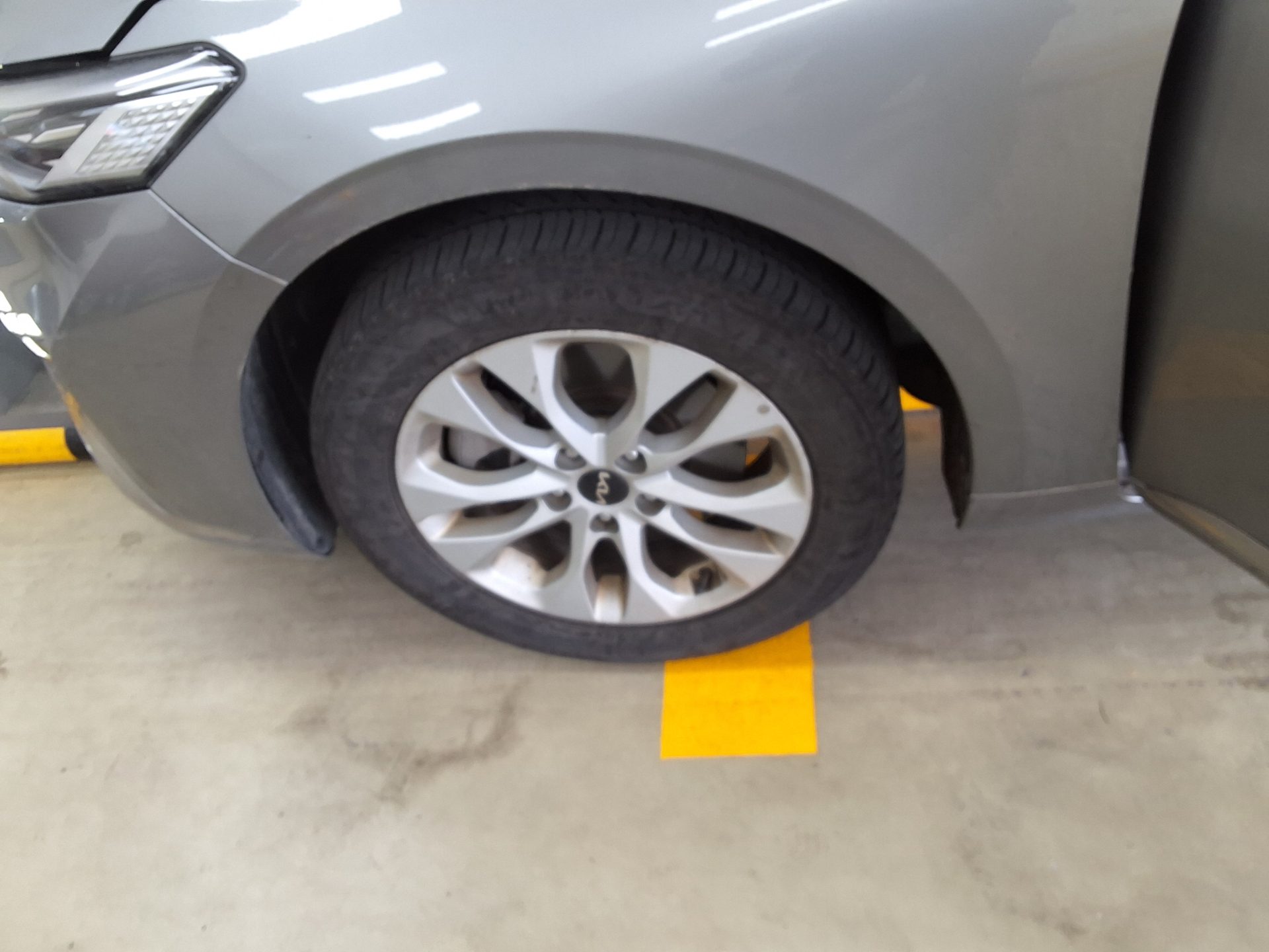 Kia K8 2022 - Image 20