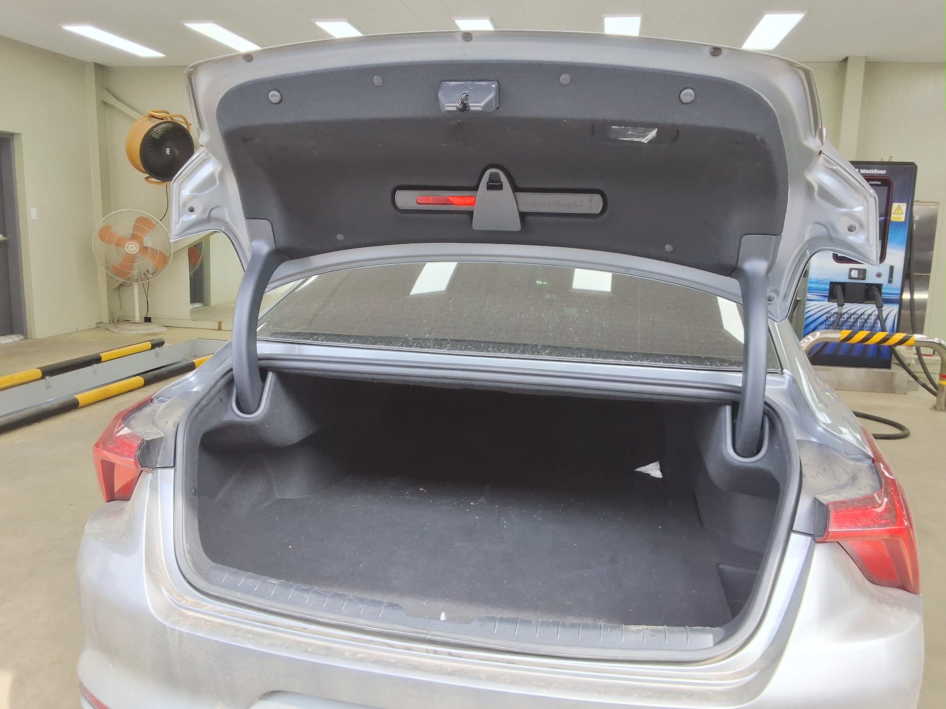 Kia K8 2022 - Image 14