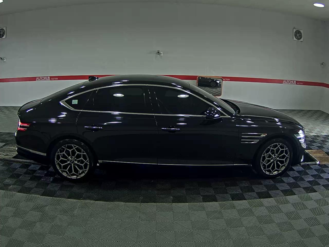 2022 - genesis g80