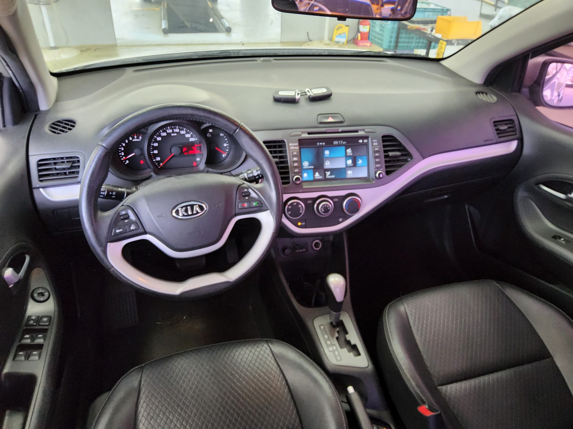 Kia Morning 2012 - Image 10