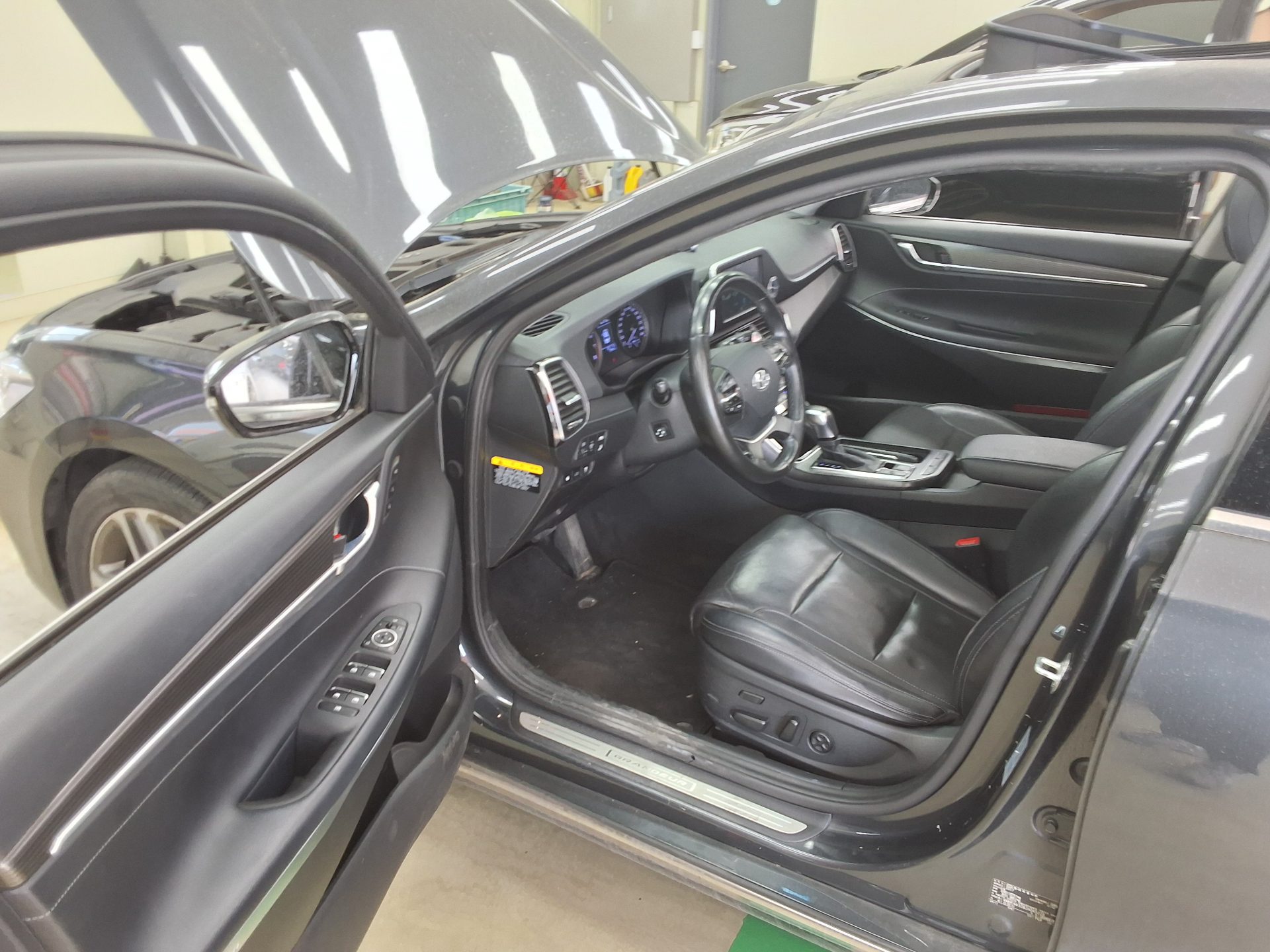 Hyundai Grandeur 2018 - Image 9
