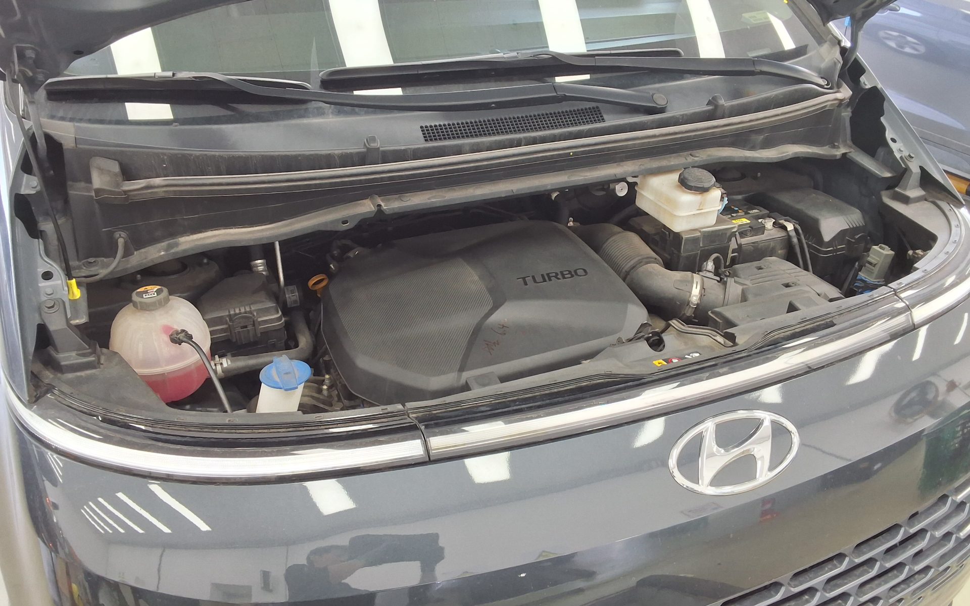 Hyundai Staria 2022 - Image 19
