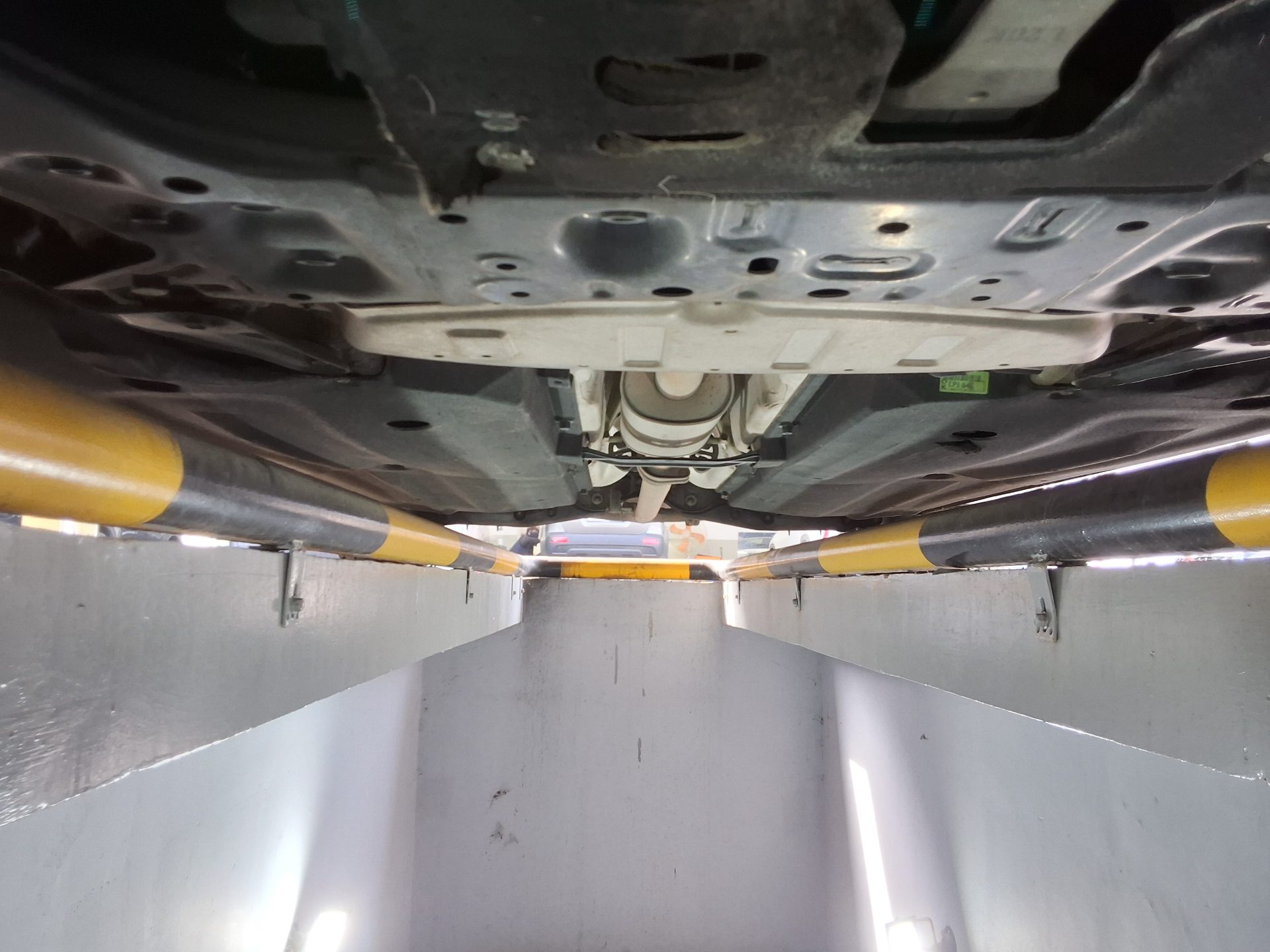 Kia K8 2022 - Image 19