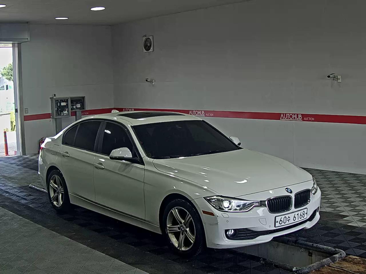 BMW 3 Series 2014 - Image 2