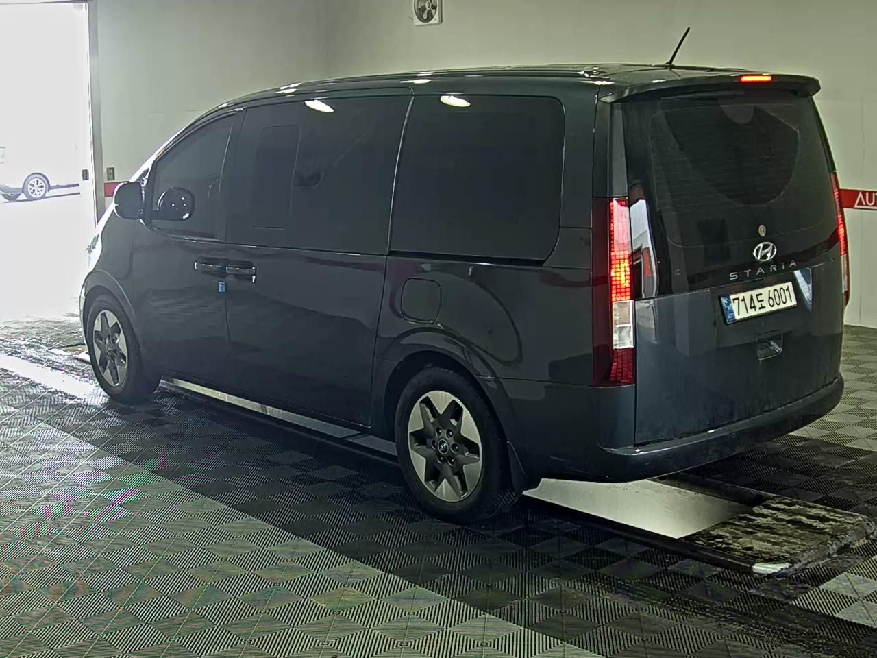 Hyundai Staria 2022 - Image 5