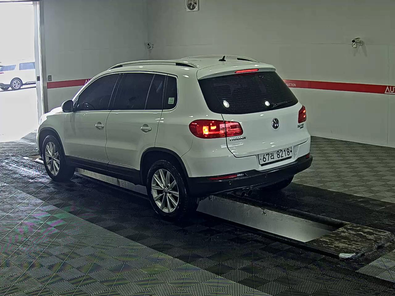 Volkswagen Tiguan 2015 - Image 5