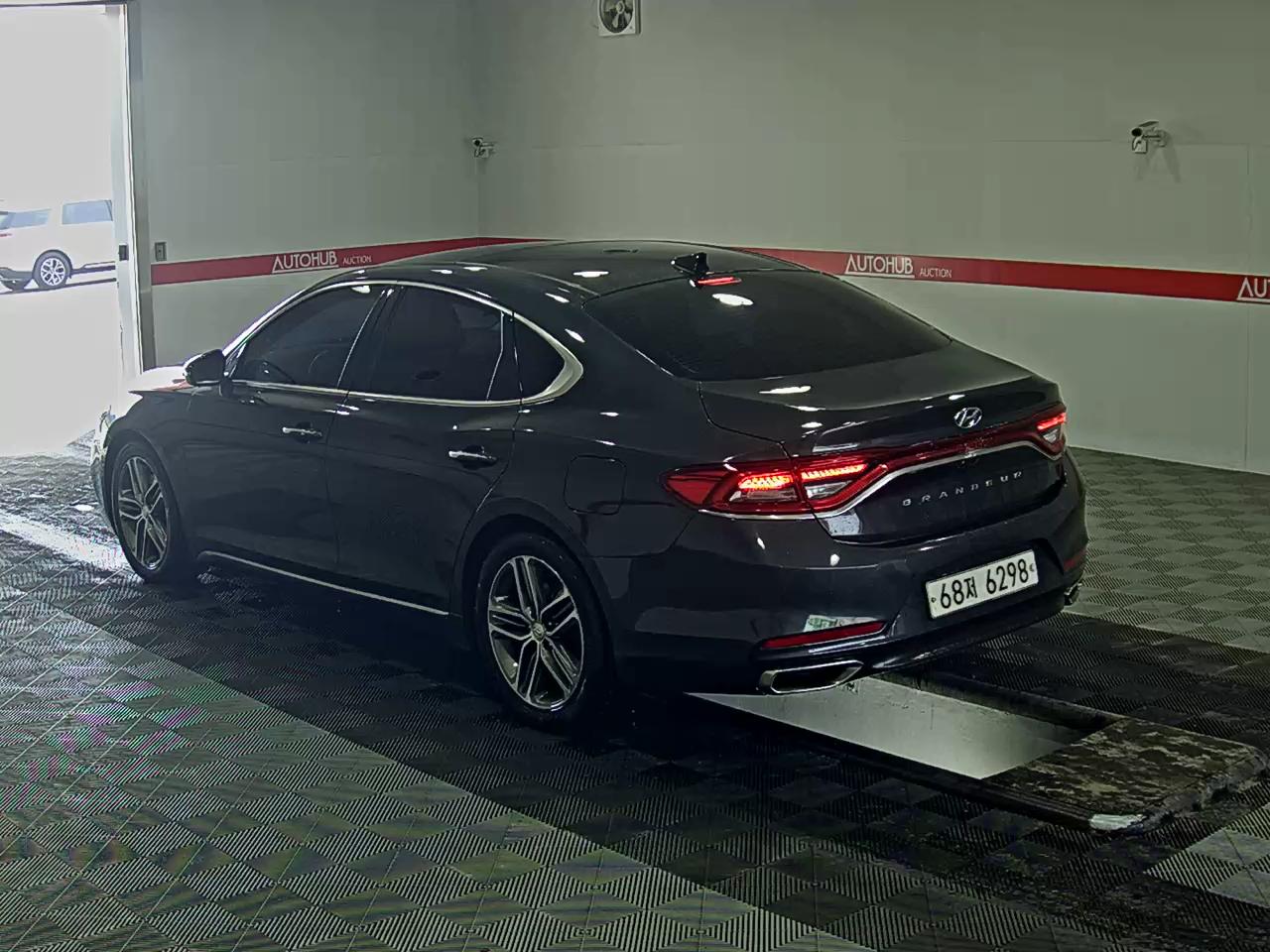Hyundai Grandeur 2018 - Image 5