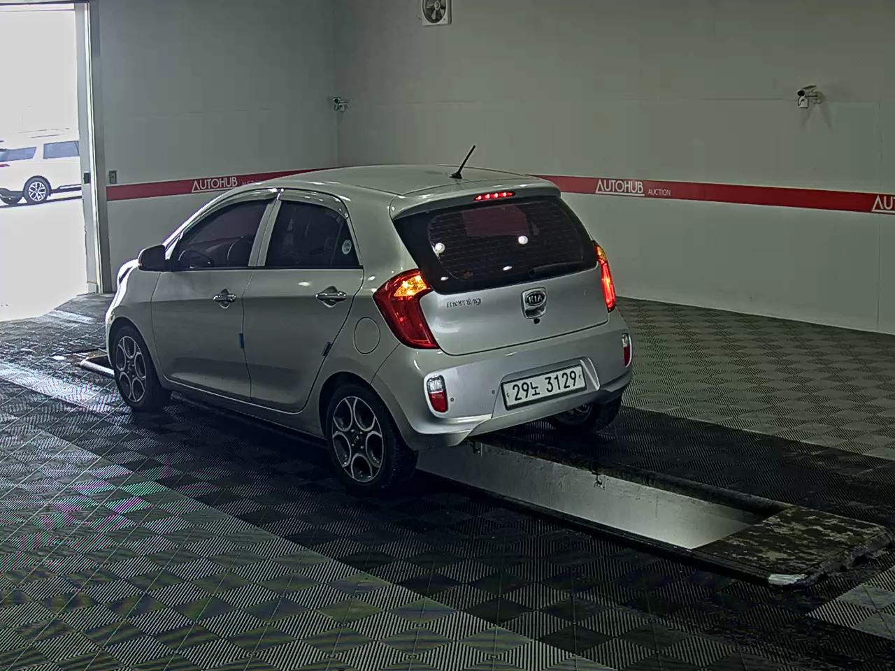 Kia Morning 2012 - Image 5