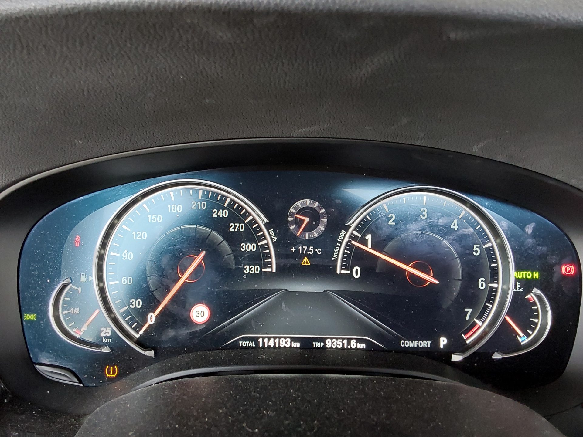 BMW 5 Series 2017 - Image 9