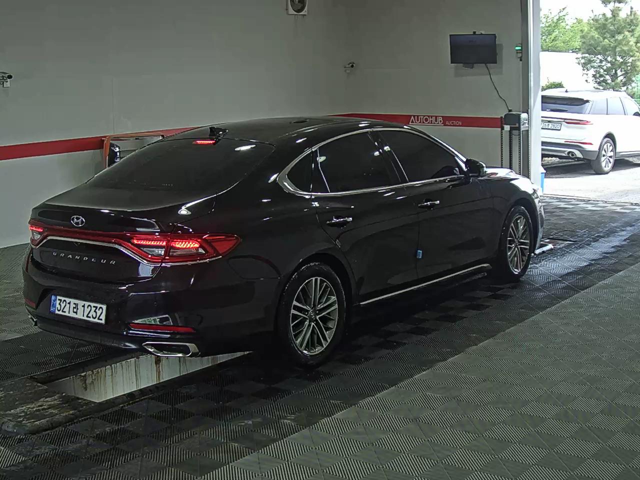 Hyundai Grandeur 2019 - Image 4