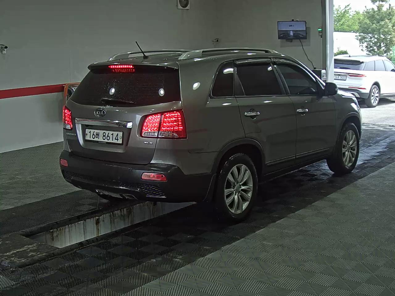 Kia Sorento 2011 - Image 4