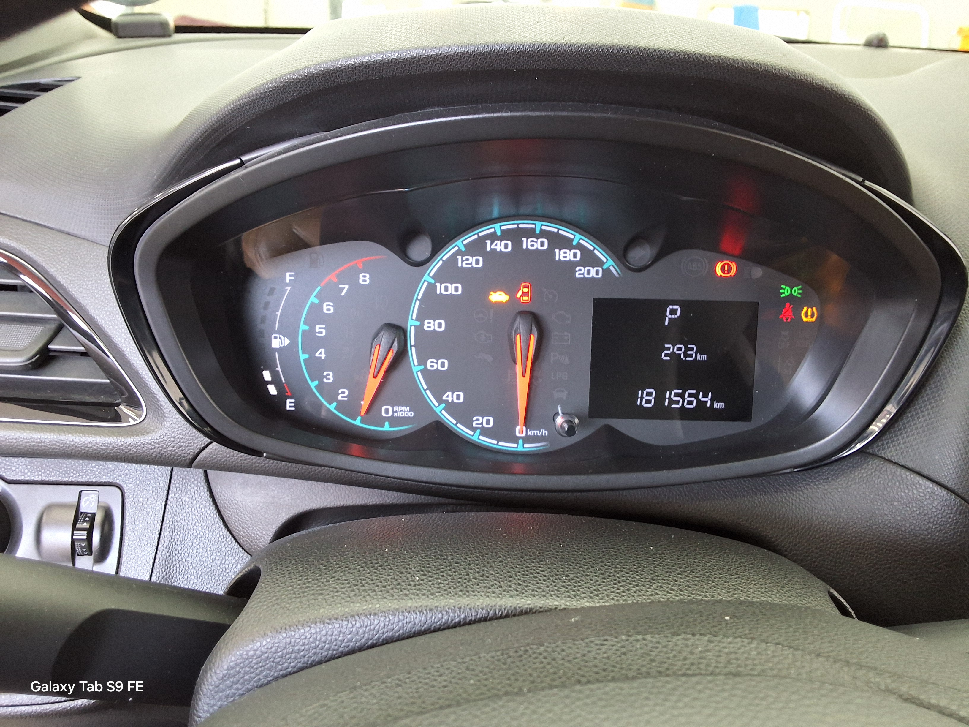 Chevrolet Spark 2017 - Image 8