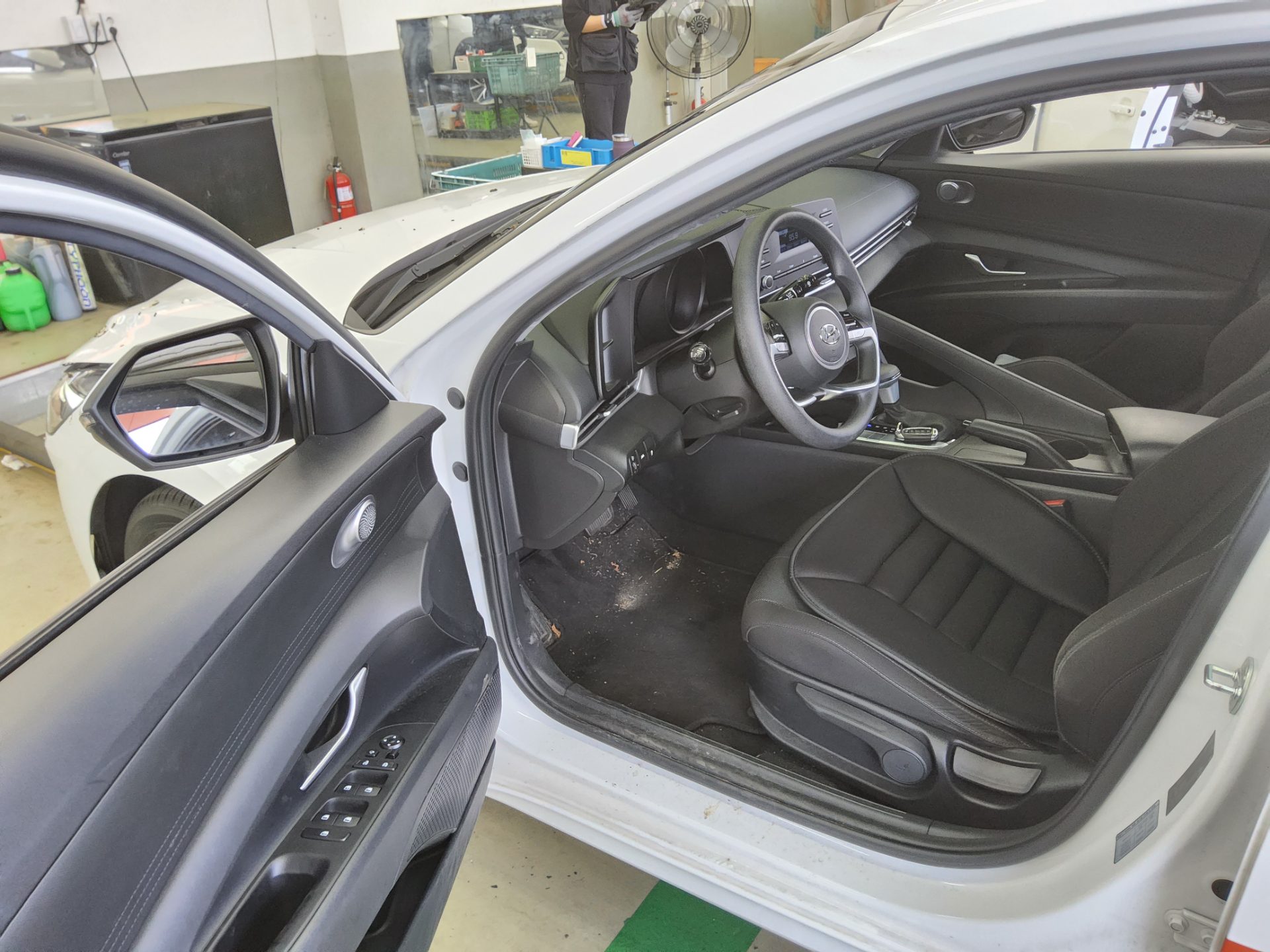 Hyundai Elantra 2022 - Image 9