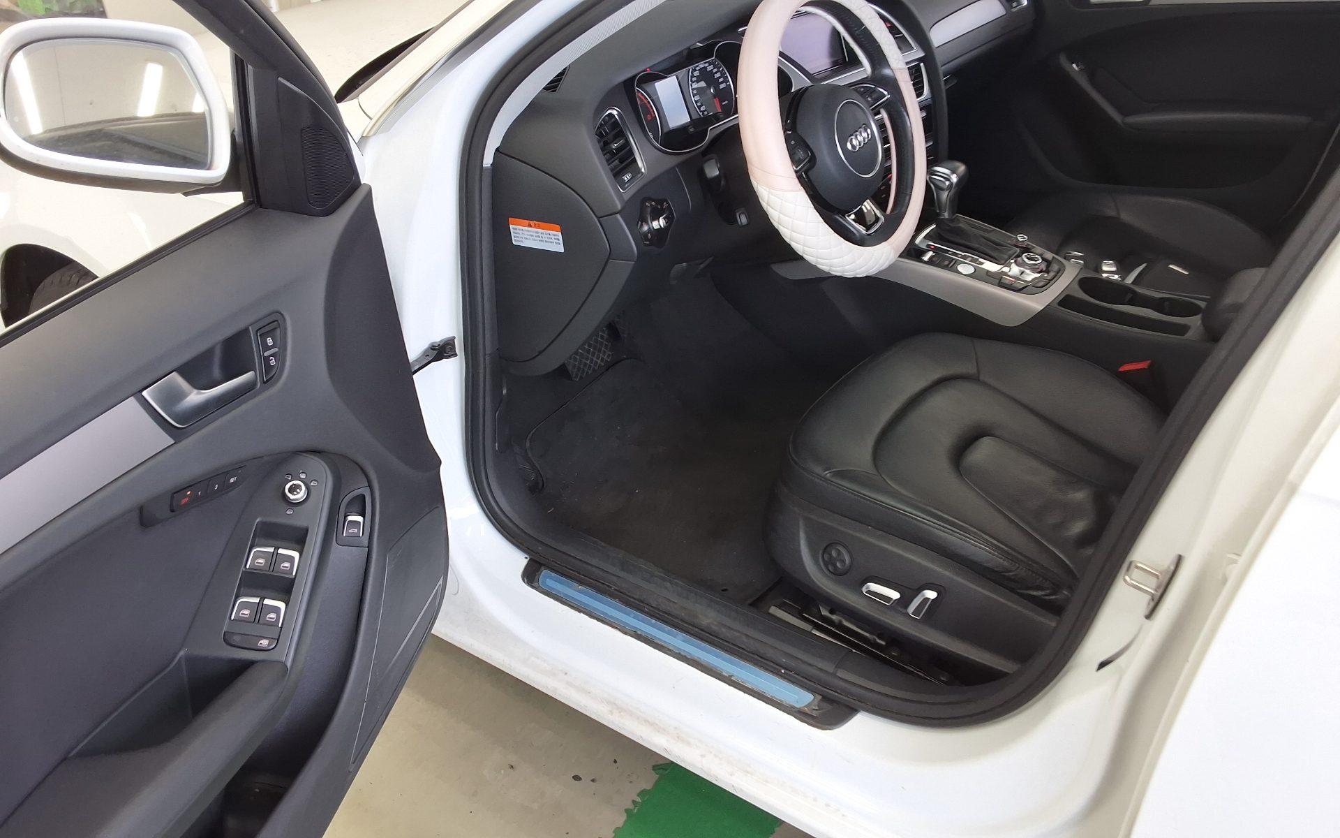 Audi A4 2015 - Image 9