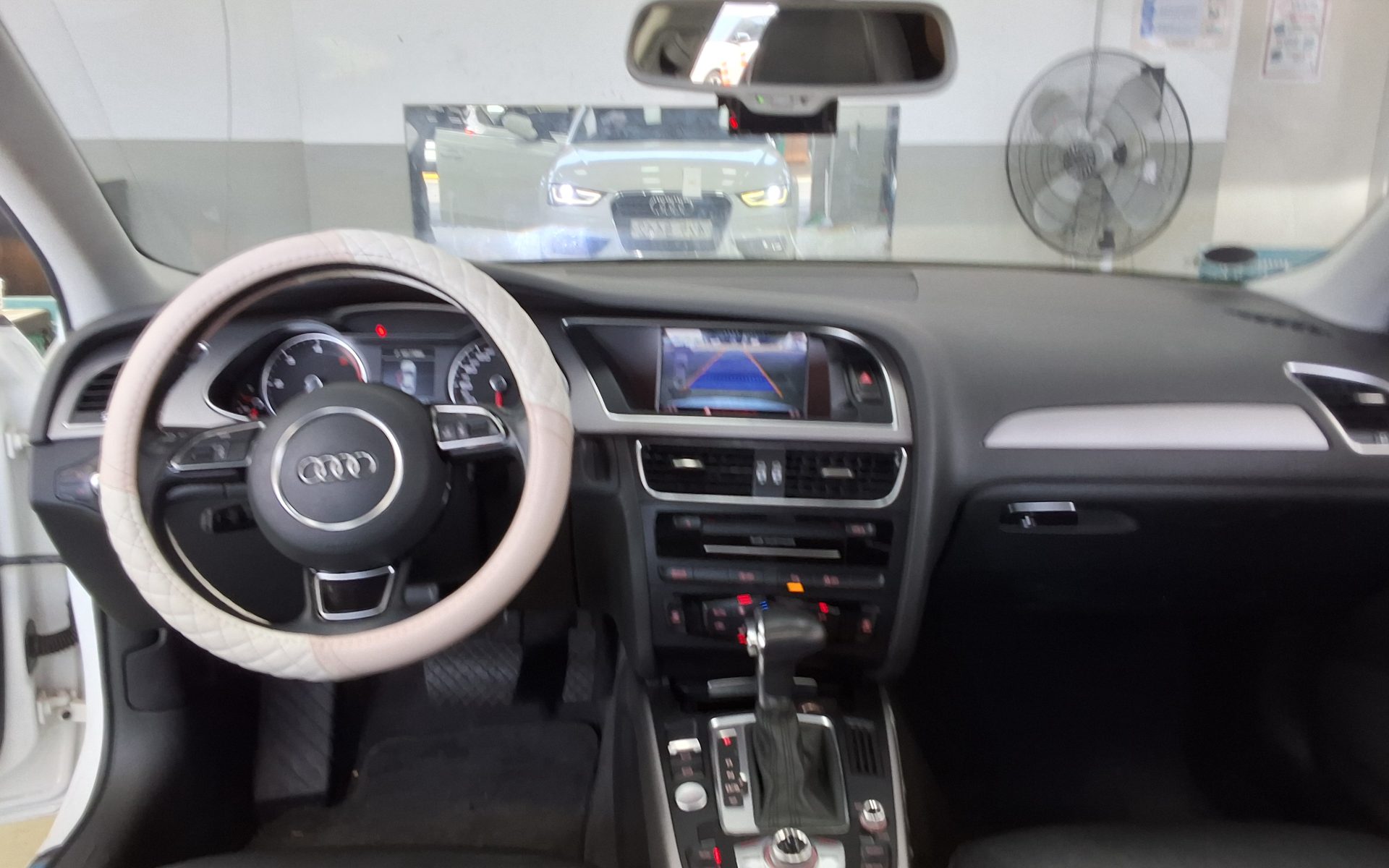 Audi A4 2015 - Image 10