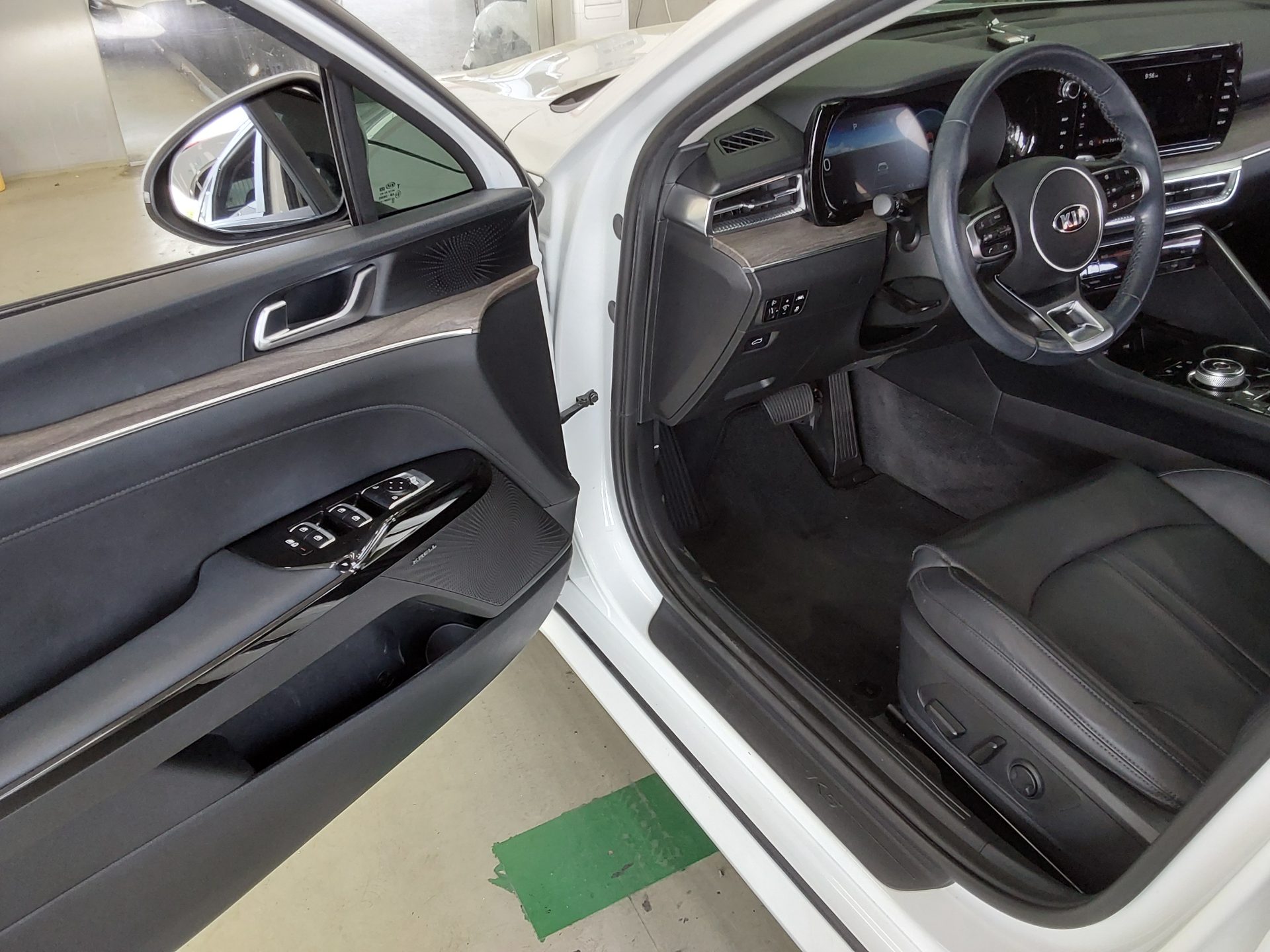 2021 - kia k5
