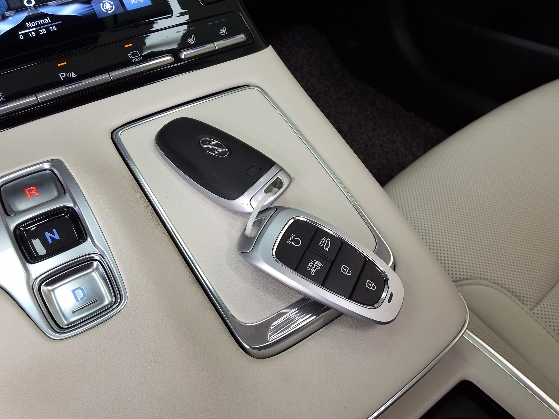 Hyundai Grandeur 2023 - Image 17