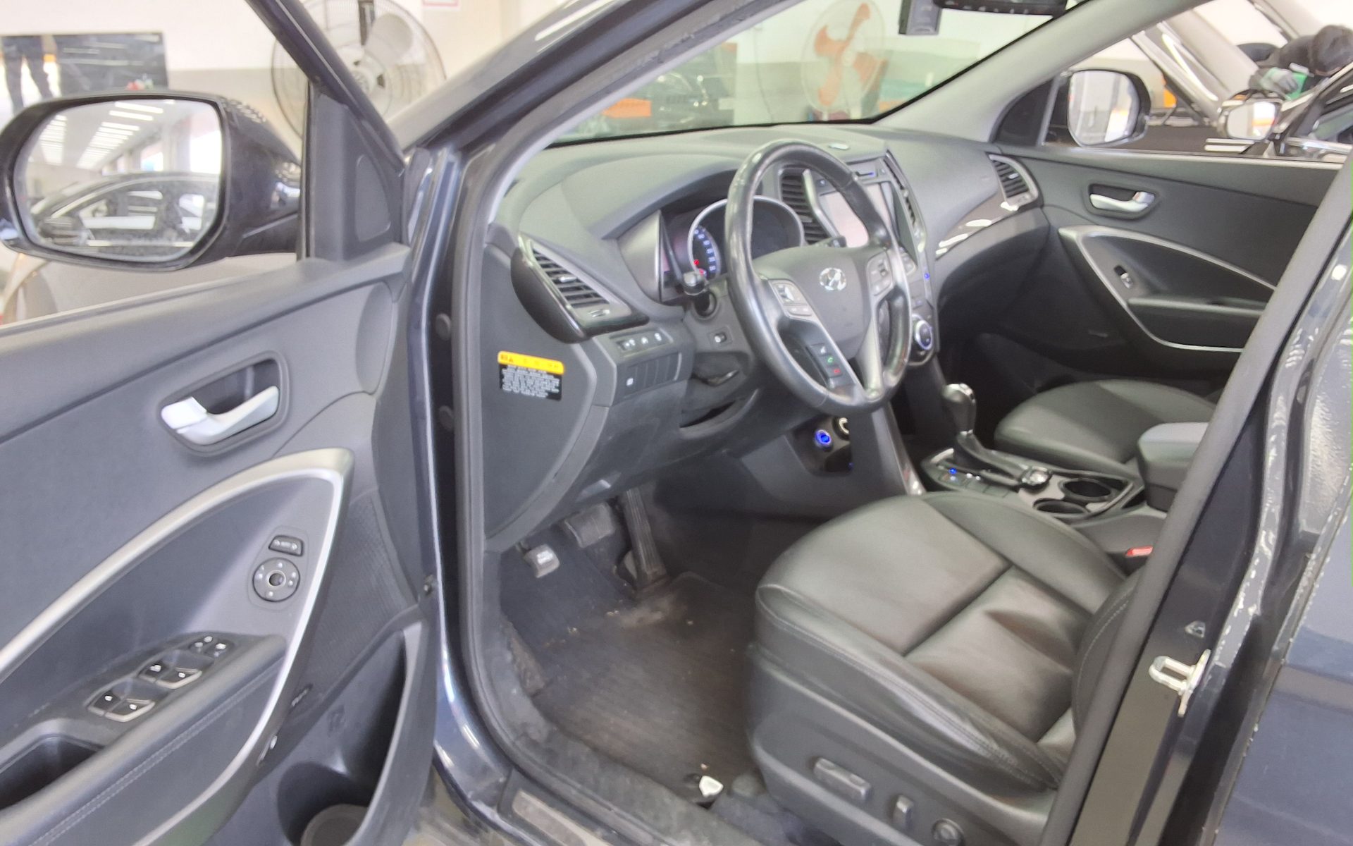 Hyundai Santa Fe 2015 - Image 9
