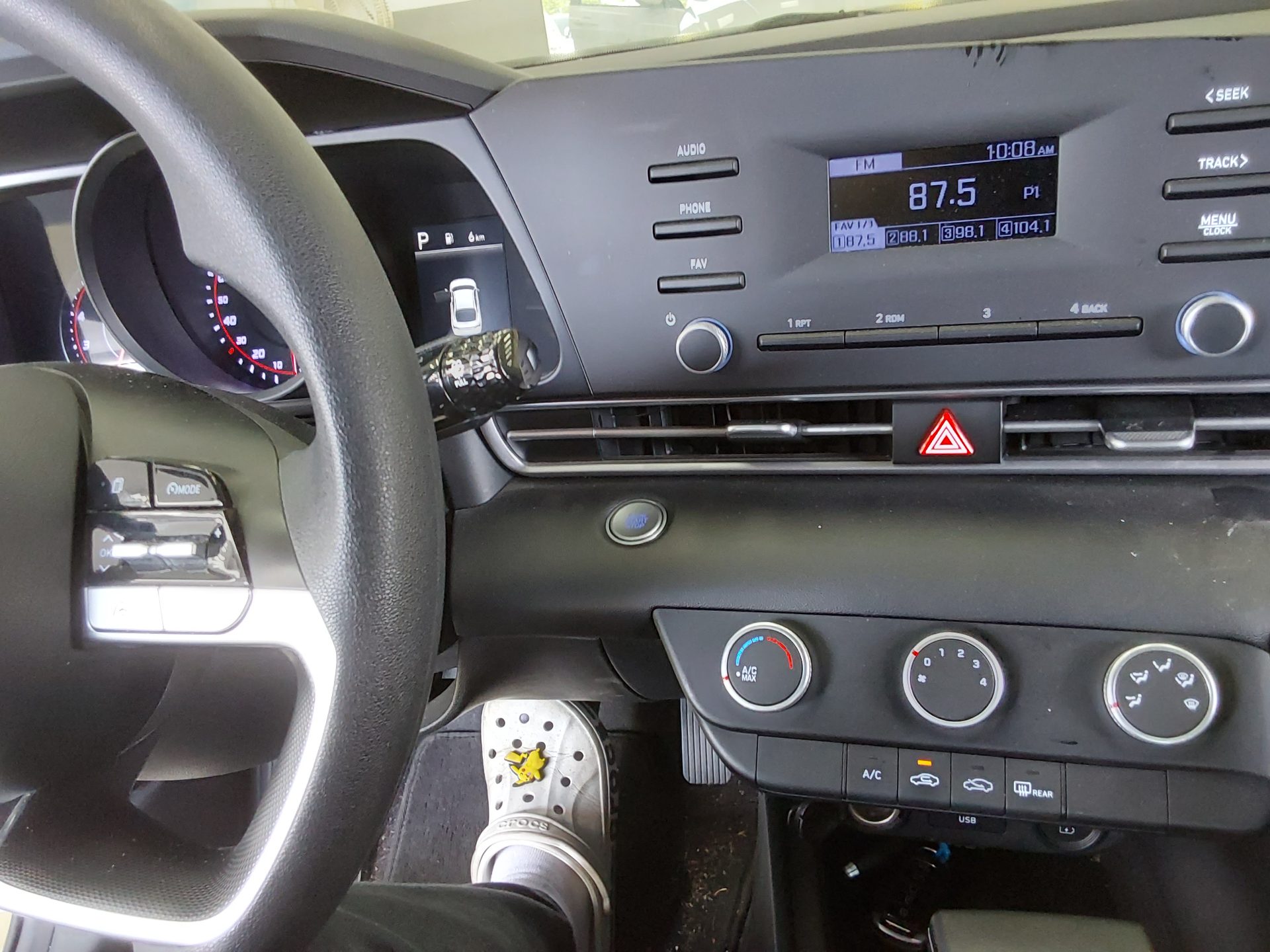 Hyundai Elantra 2022 - Image 16