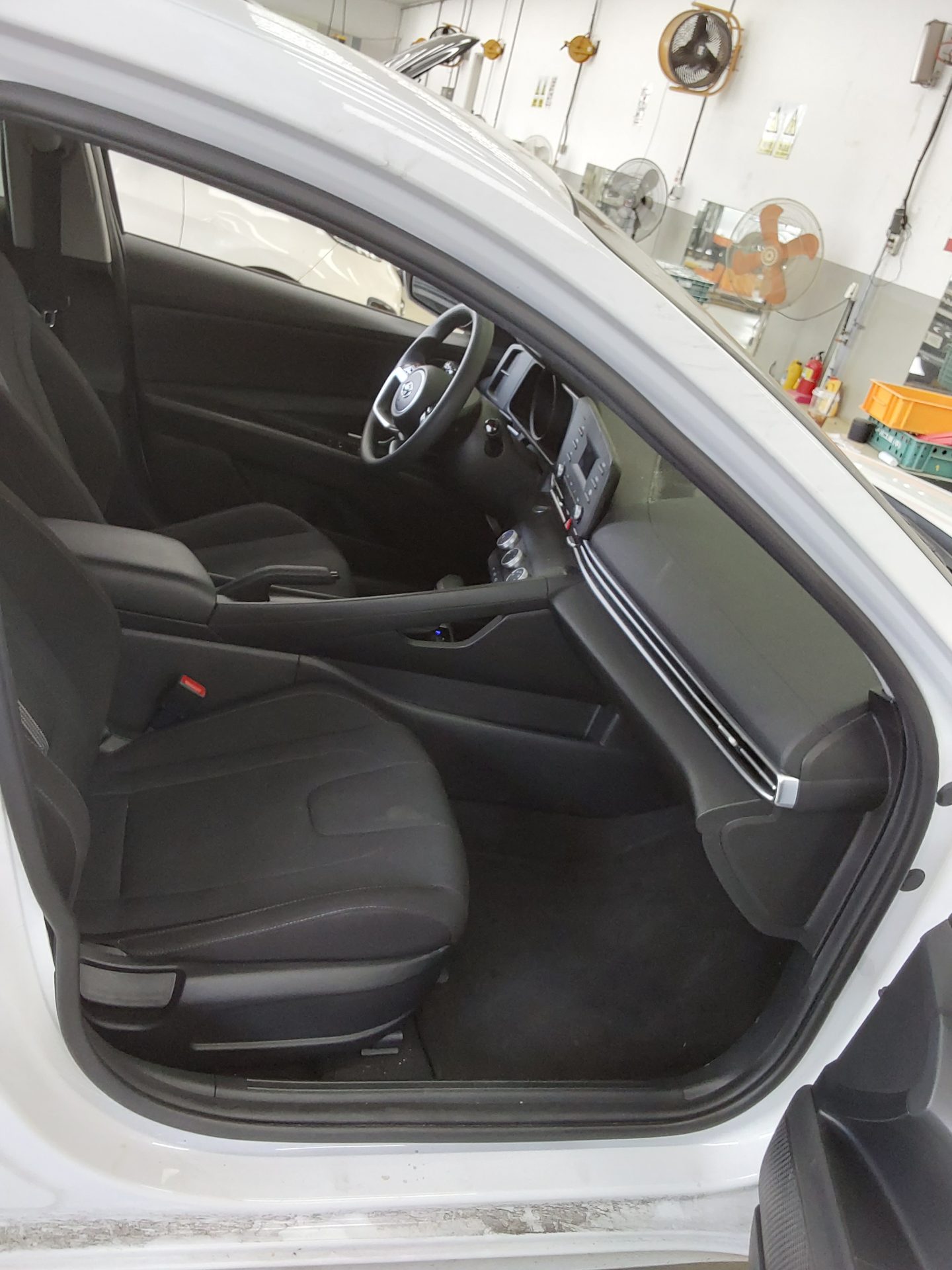 Hyundai Elantra 2022 - Image 13