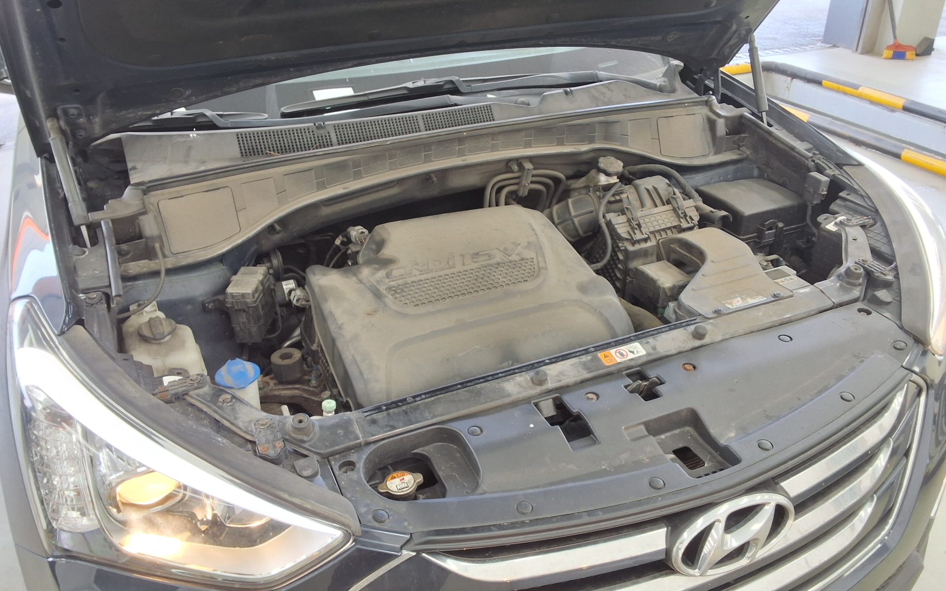 Hyundai Santa Fe 2015 - Image 19