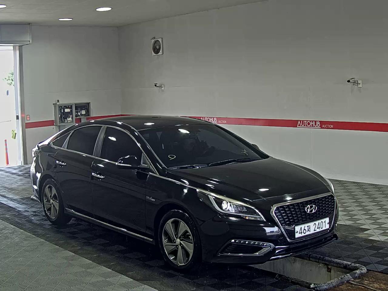 Hyundai Sonata 2016 - Image 2