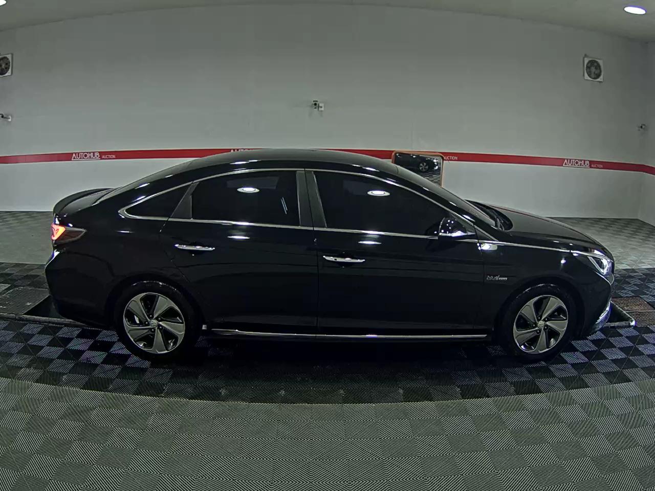Hyundai Sonata 2016 - Image 3