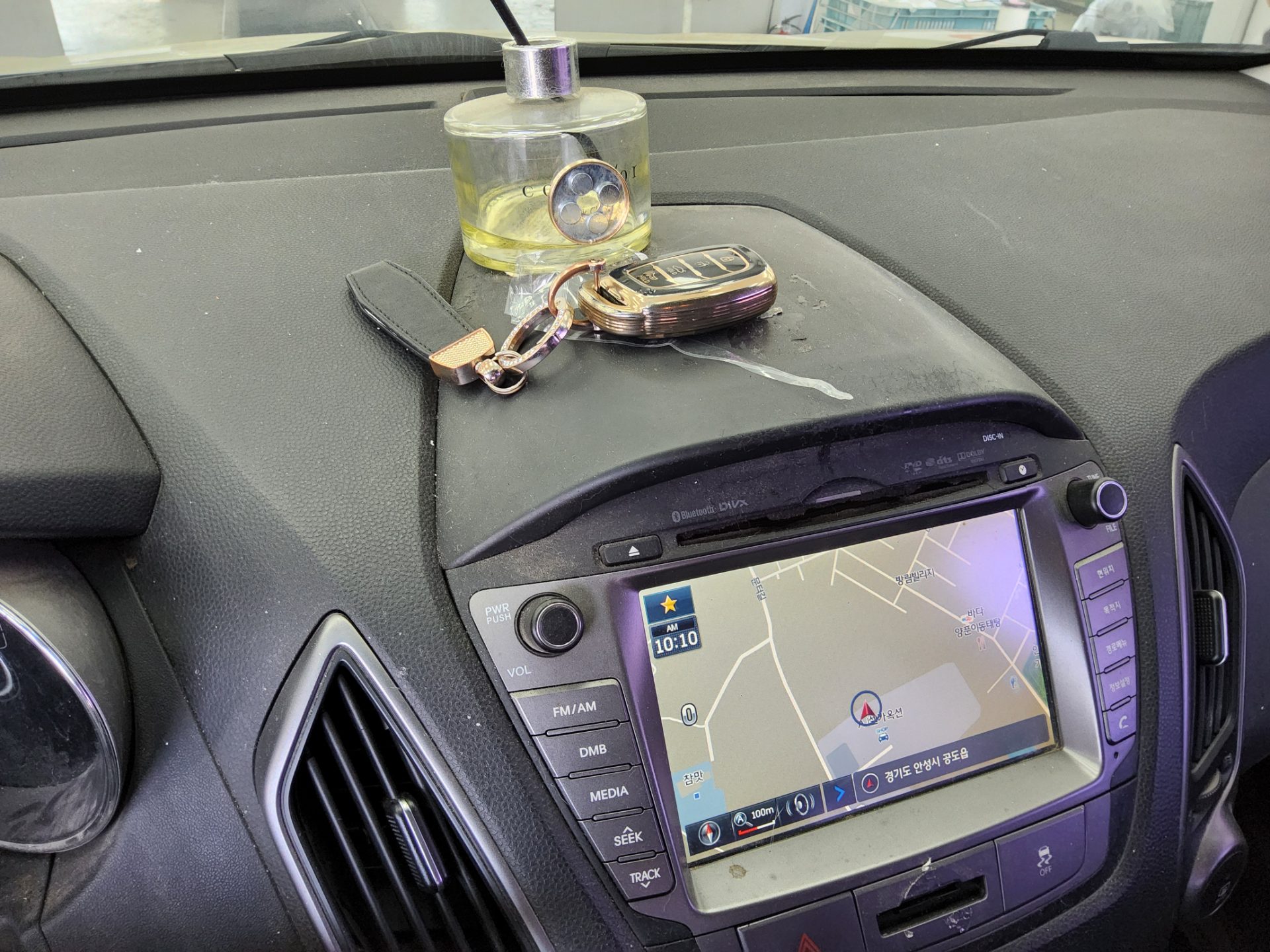 BMW iX 2014 - Image 16